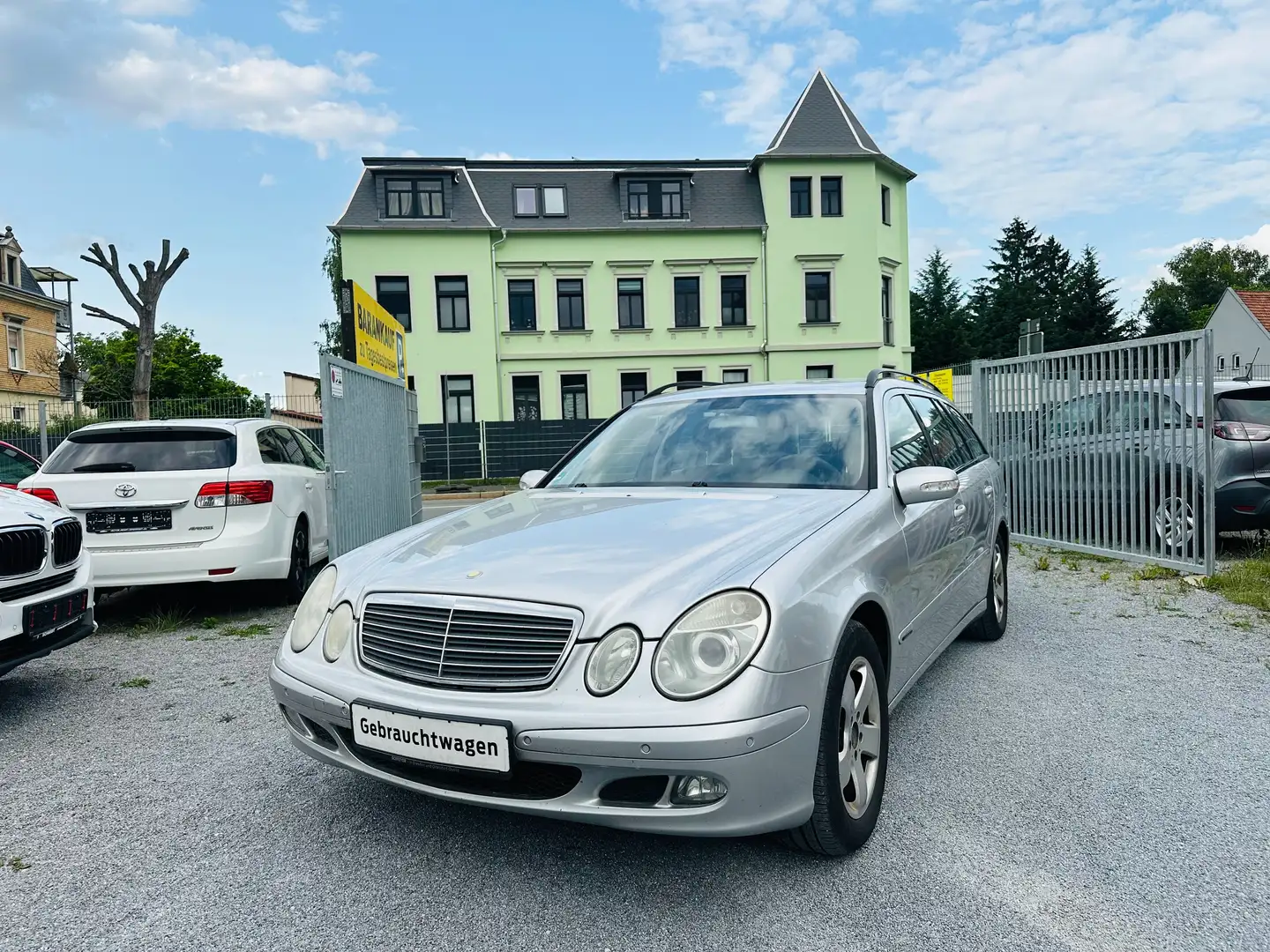 Mercedes-Benz E 220 T CDI Automatik Classic KLIMAAUTOMATIK SH ALU EPH Plateado - 2