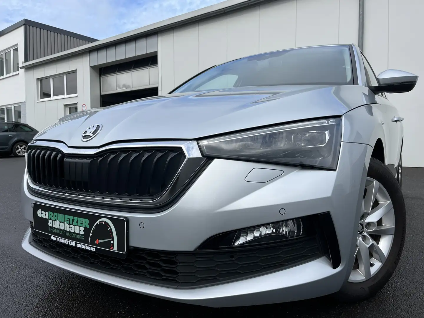 Skoda Scala 1.6 TDI Ambition 112€ m. 20% Anzahlung AHK DAB A Silber - 1