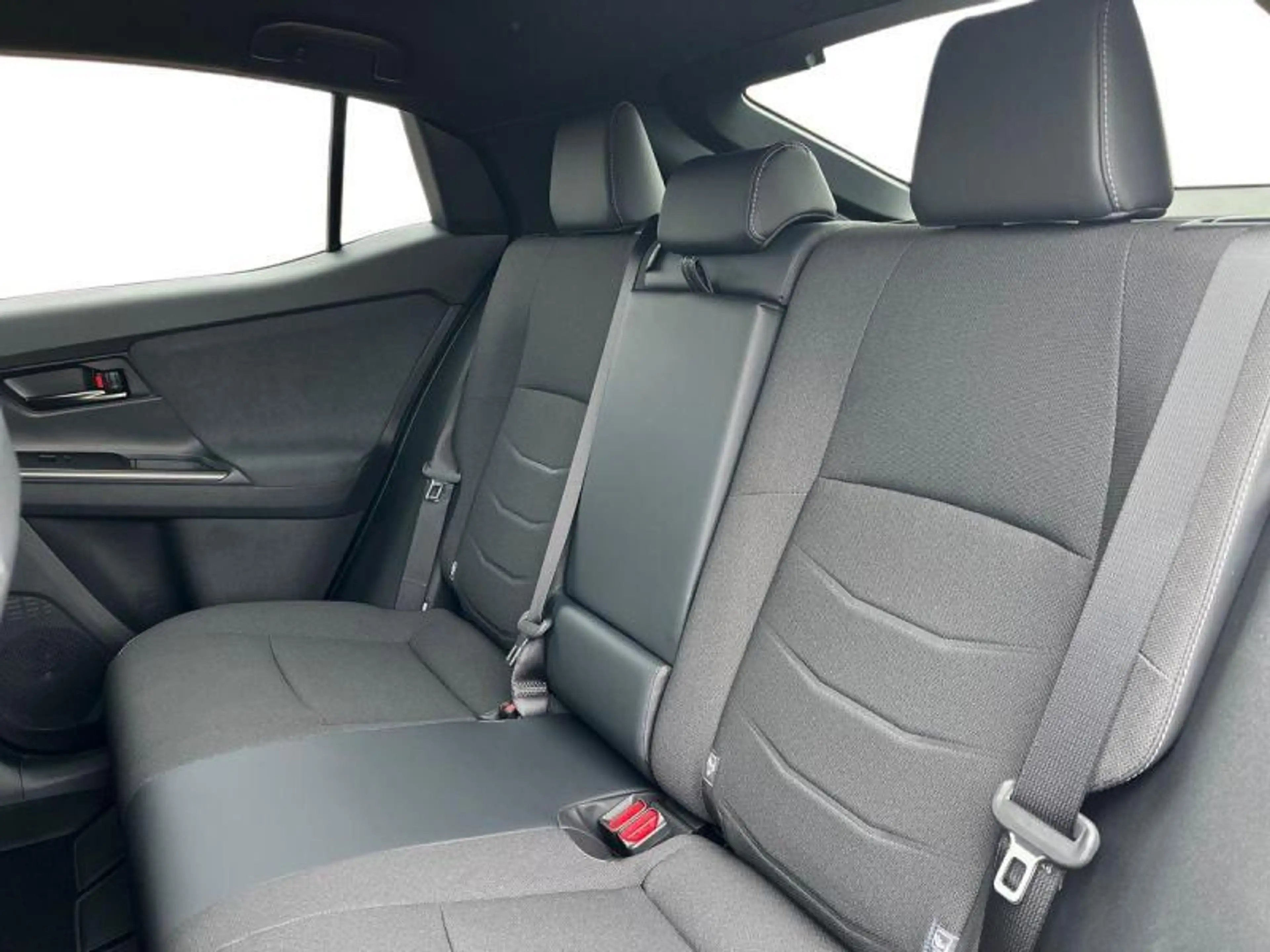 Toyota C-HR Plus Business+cam+gps+sens V+A — photo 8