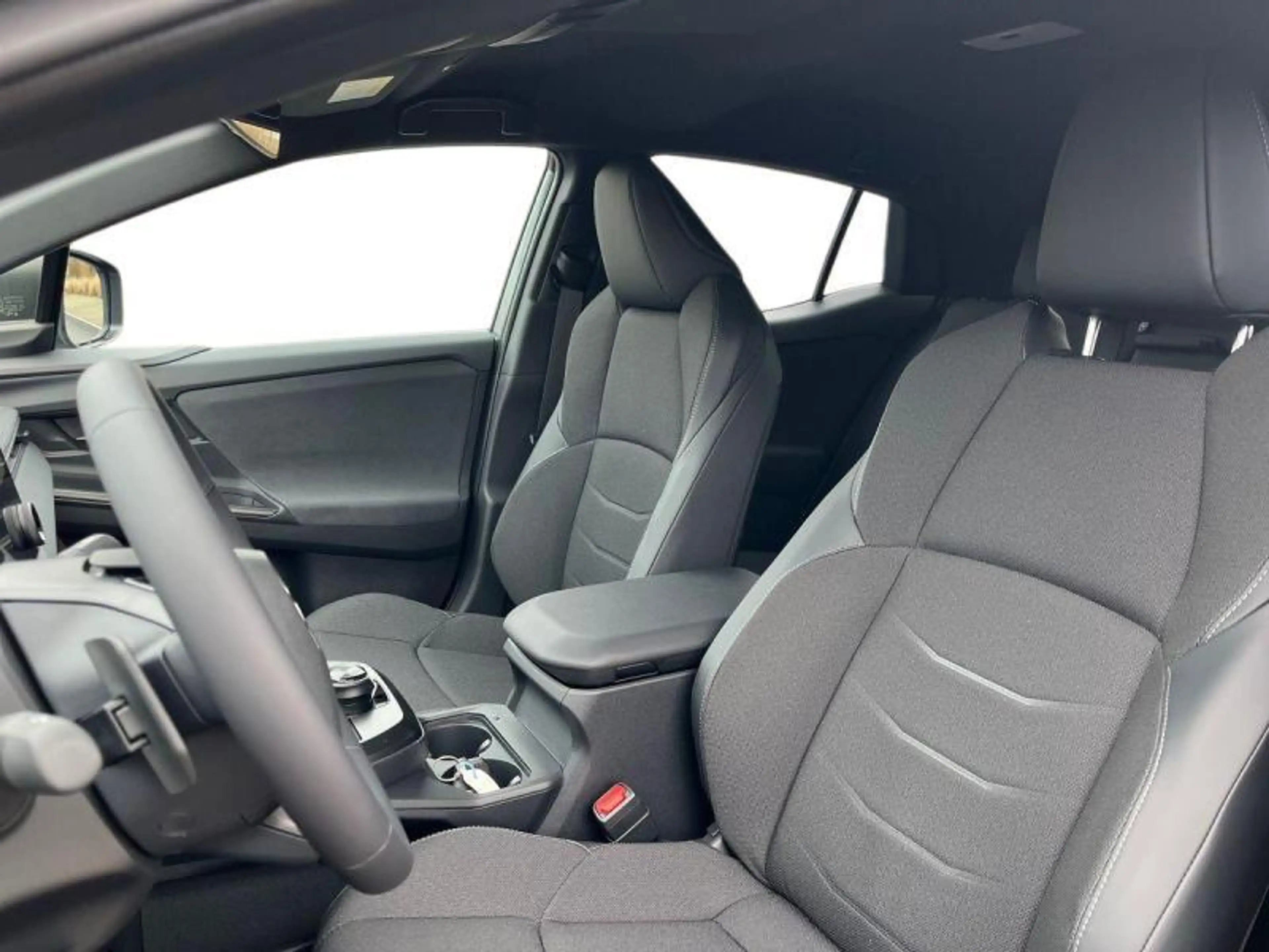 Toyota C-HR Plus Business+cam+gps+sens V+A — photo 7