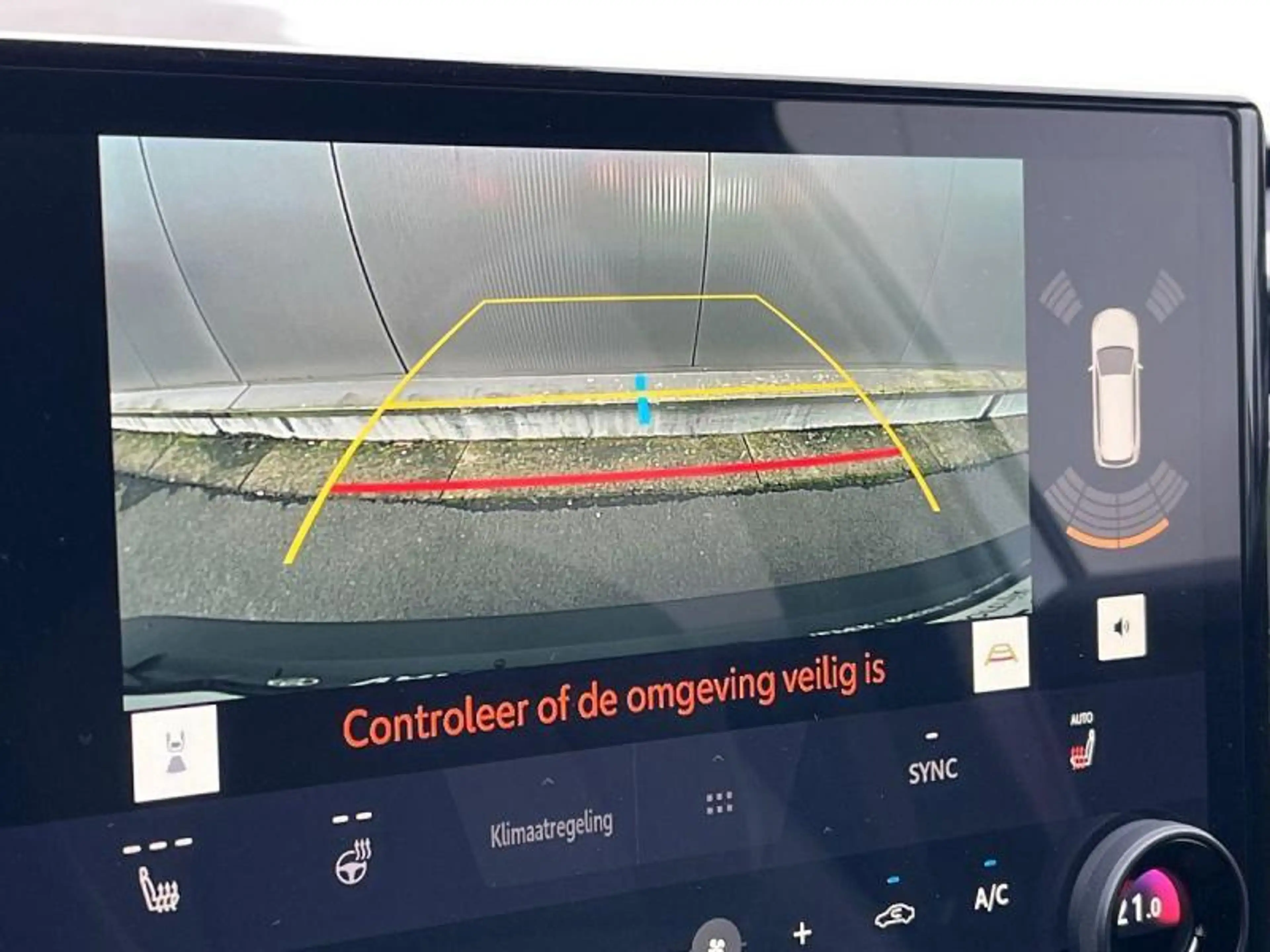 Toyota C-HR Plus Business+cam+gps+sens V+A — photo 11