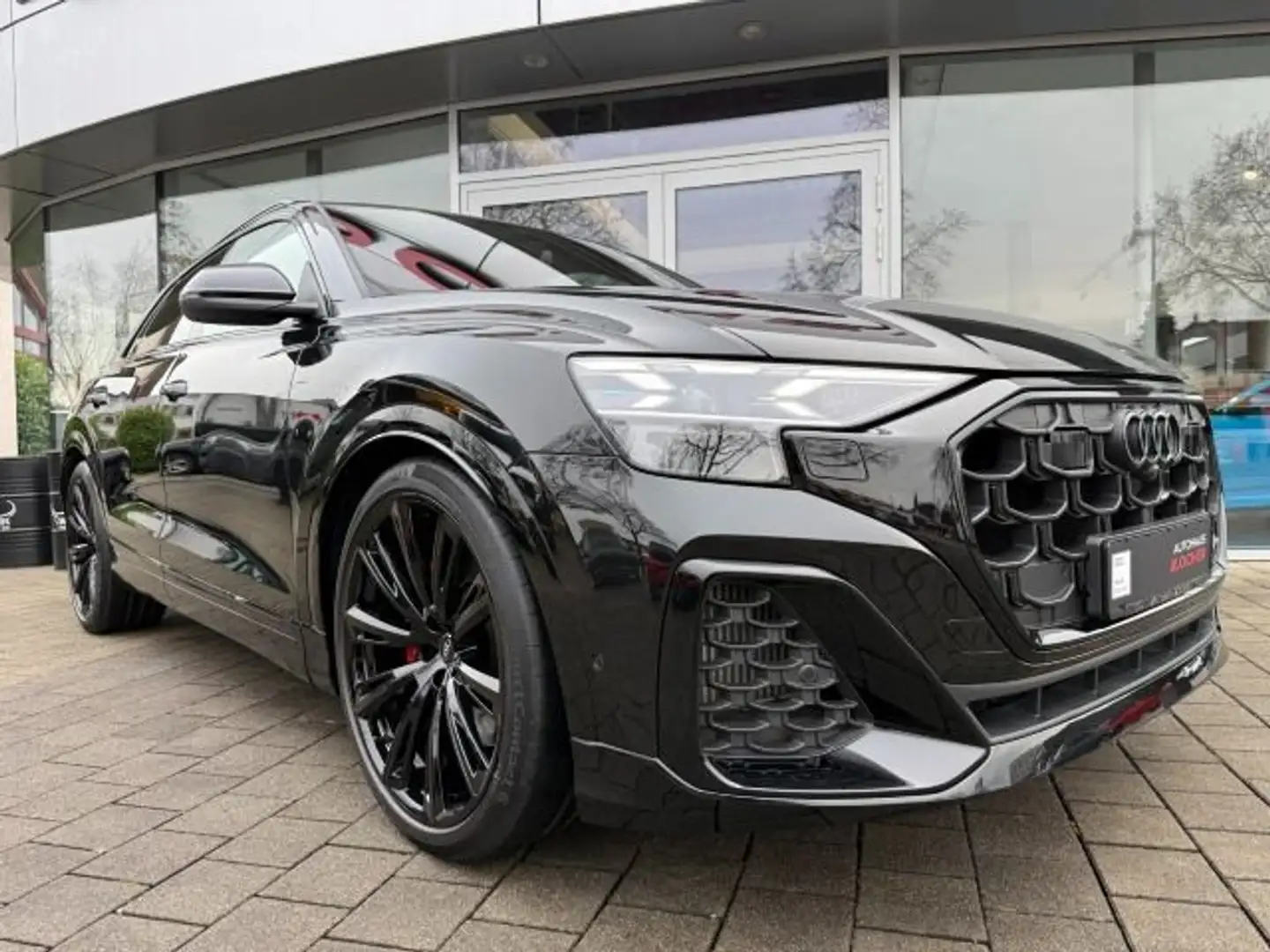 Audi SQ8 tiptronic Matrix LED B&O HUD Pano Sitzbelüft Schwarz - 2