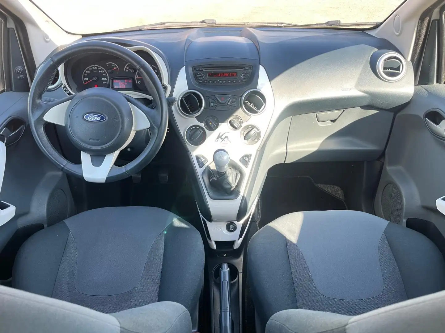 Ford Ka/Ka+ Ka 1.2i Sound Connection Titanium - 2