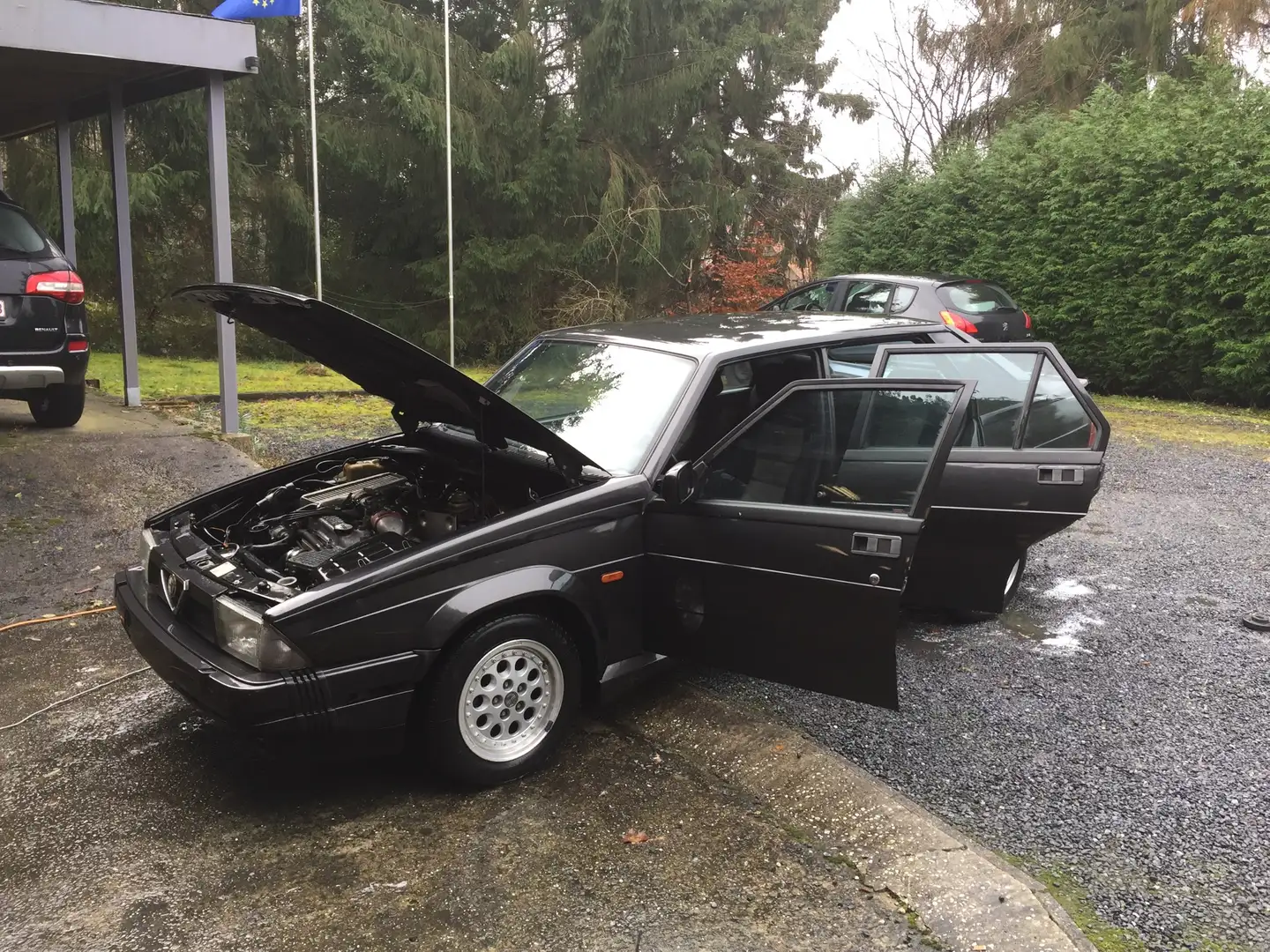 Alfa Romeo 75 turbo 2 america serie speciale recaro Černá - 1