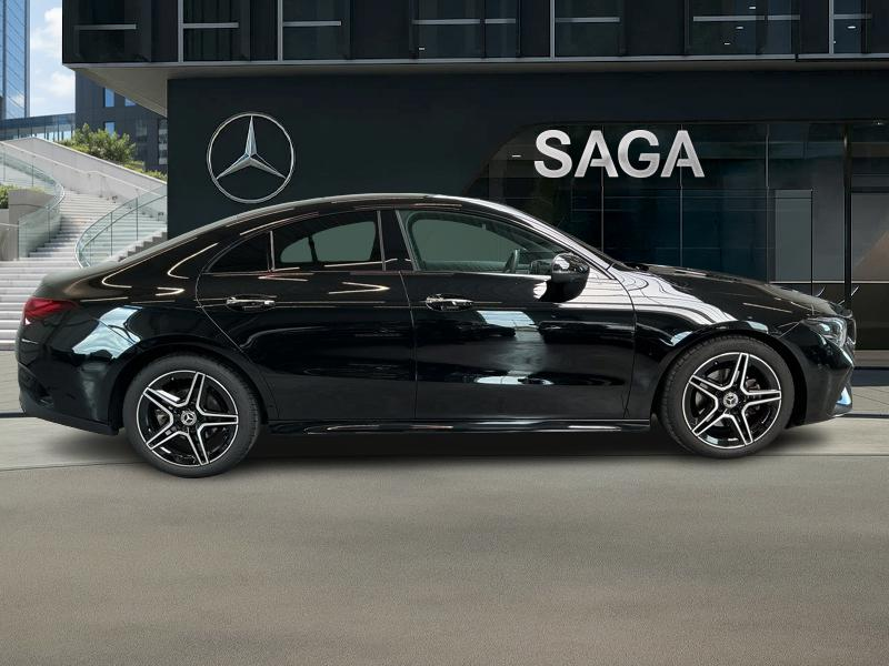 Mercedes-Benz CLA 180 Coupé AMG Line — photo 5