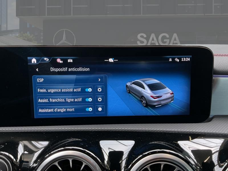 Mercedes-Benz CLA 180 Coupé AMG Line — photo 14