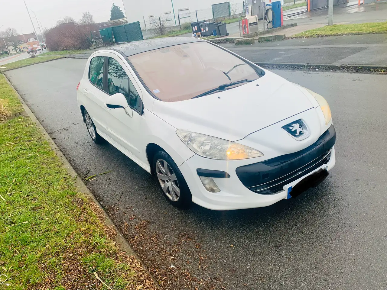 Peugeot 308 1.6 HDi 92ch FAP BLUE LION Sportium