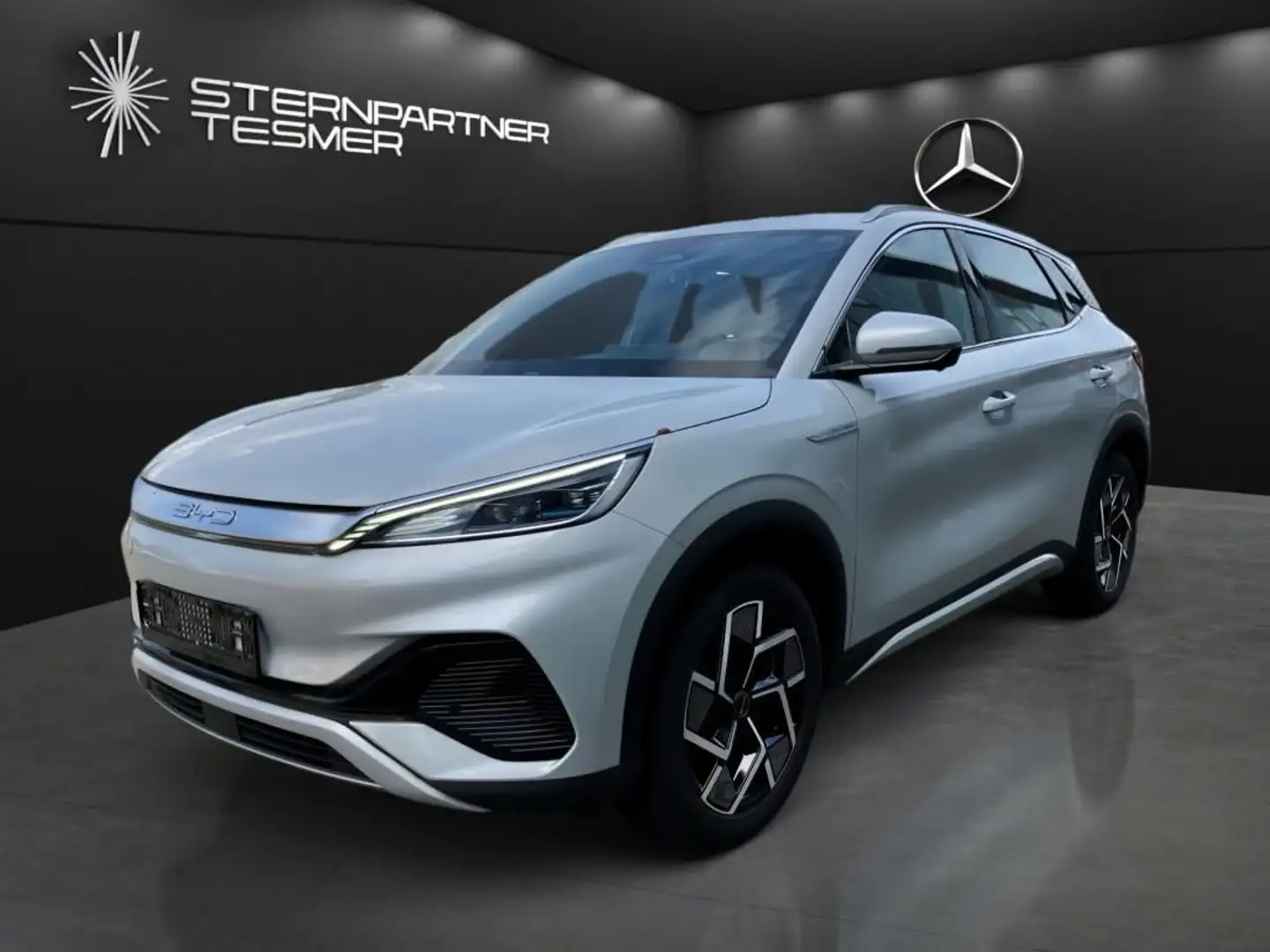 BYD Atto 3 Design SHZ+TOTW.+PANO+NAVI+KAMERA+AMBIEN Weiß - 2