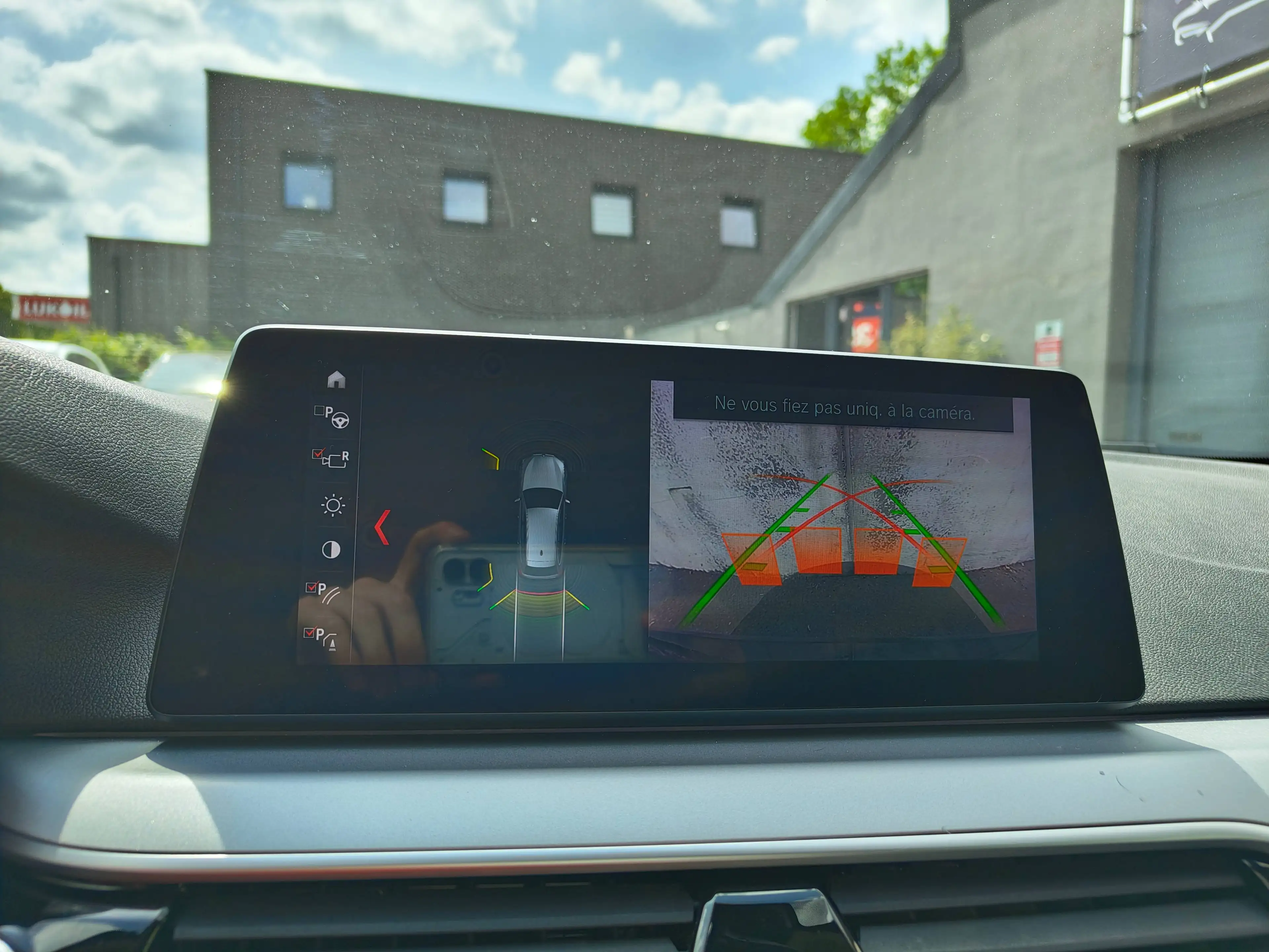 BMW 518 Touring 518 dA *GPS*CLIM*SIEGES CHAUFFANT*BLUETOOTH / CARPLAY*GARANTIE 12 MOIS — photo 11