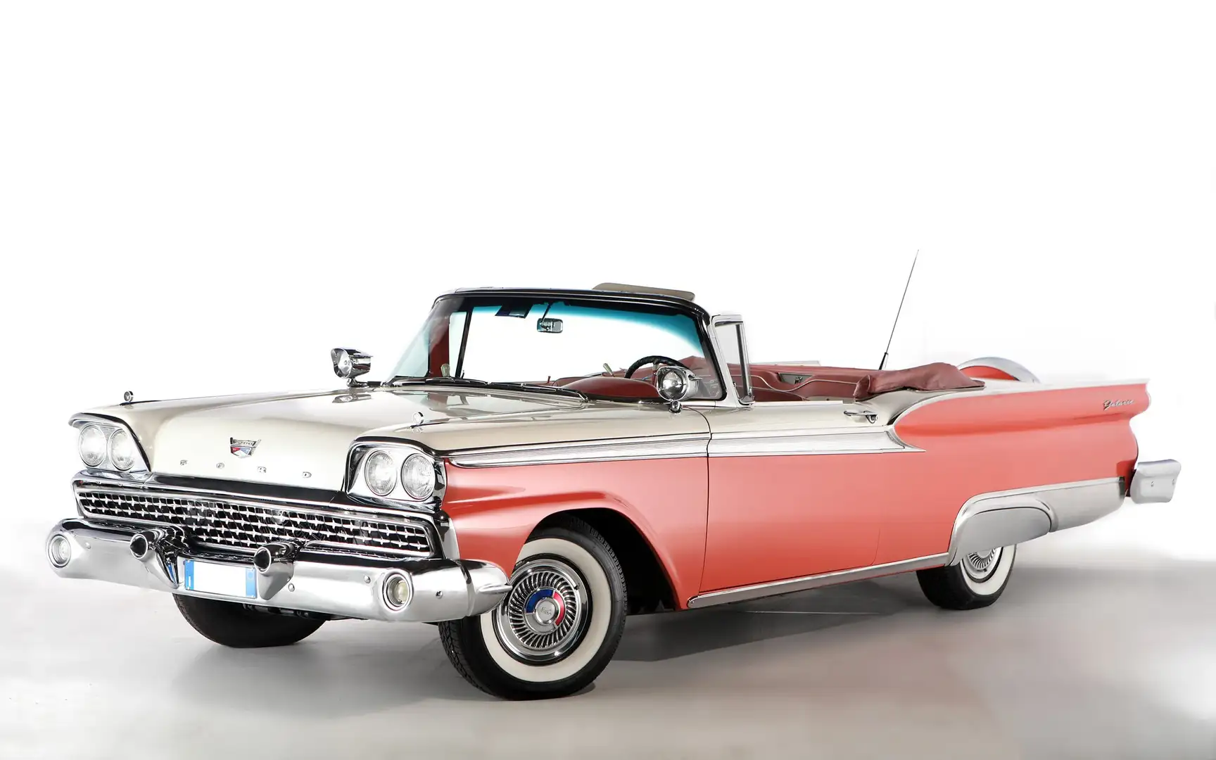 Ford Fairlane Galaxie 500 Sunliner 332 White - 2