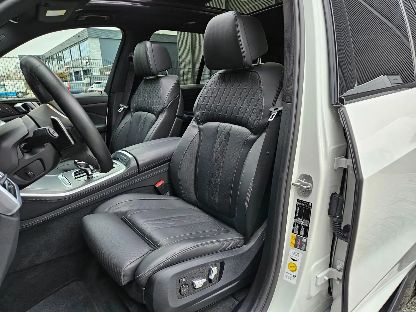 BMW X5 XDrive45e 395pk M-Sport Luchtvering Panodak 360cam Blanc - 2