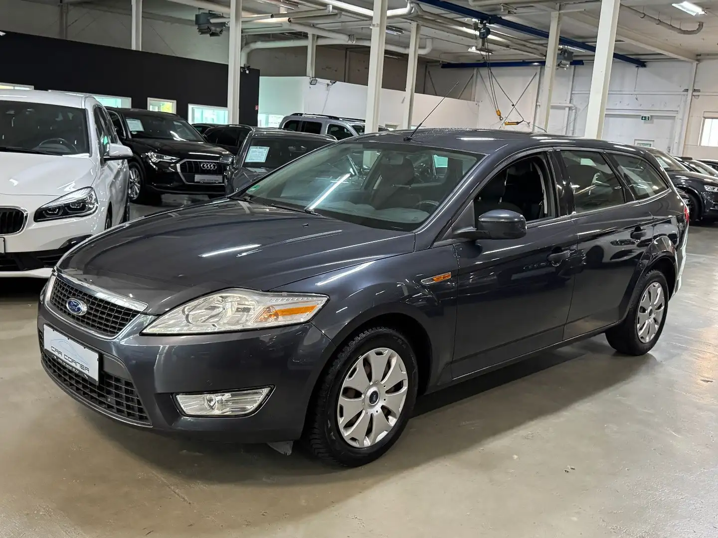 Ford Mondeo Turnier 2.0 AMBIENTE KLIMA SONY AHK PDC Gris - 1