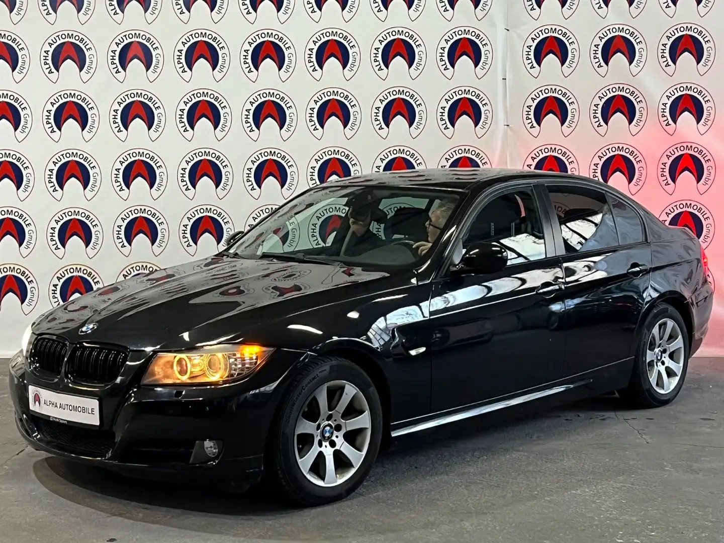 BMW 318 i Limousine - 1