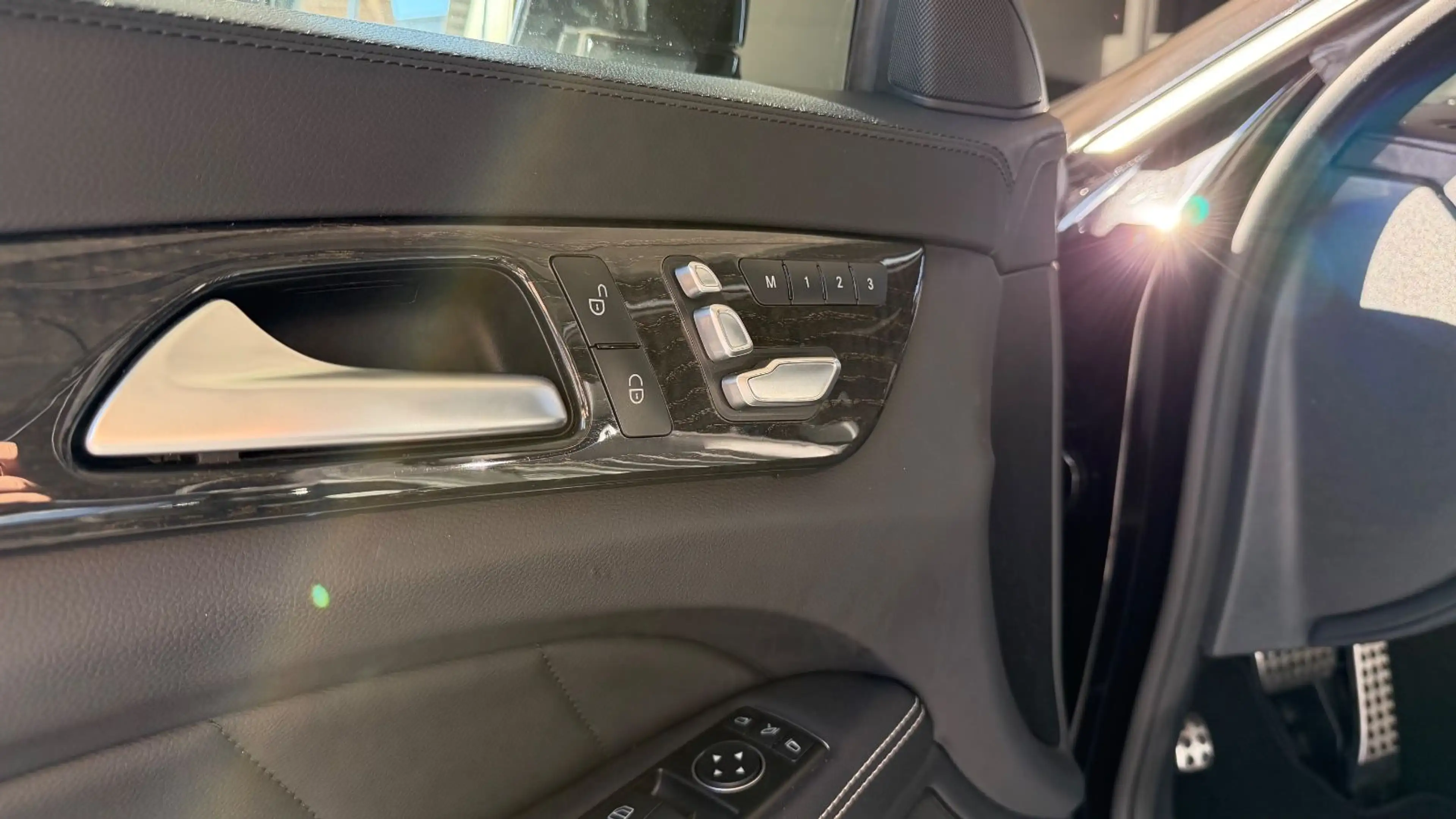 Mercedes-Benz CLS CLS 350 BlueTec / d 4Matic — photo 15