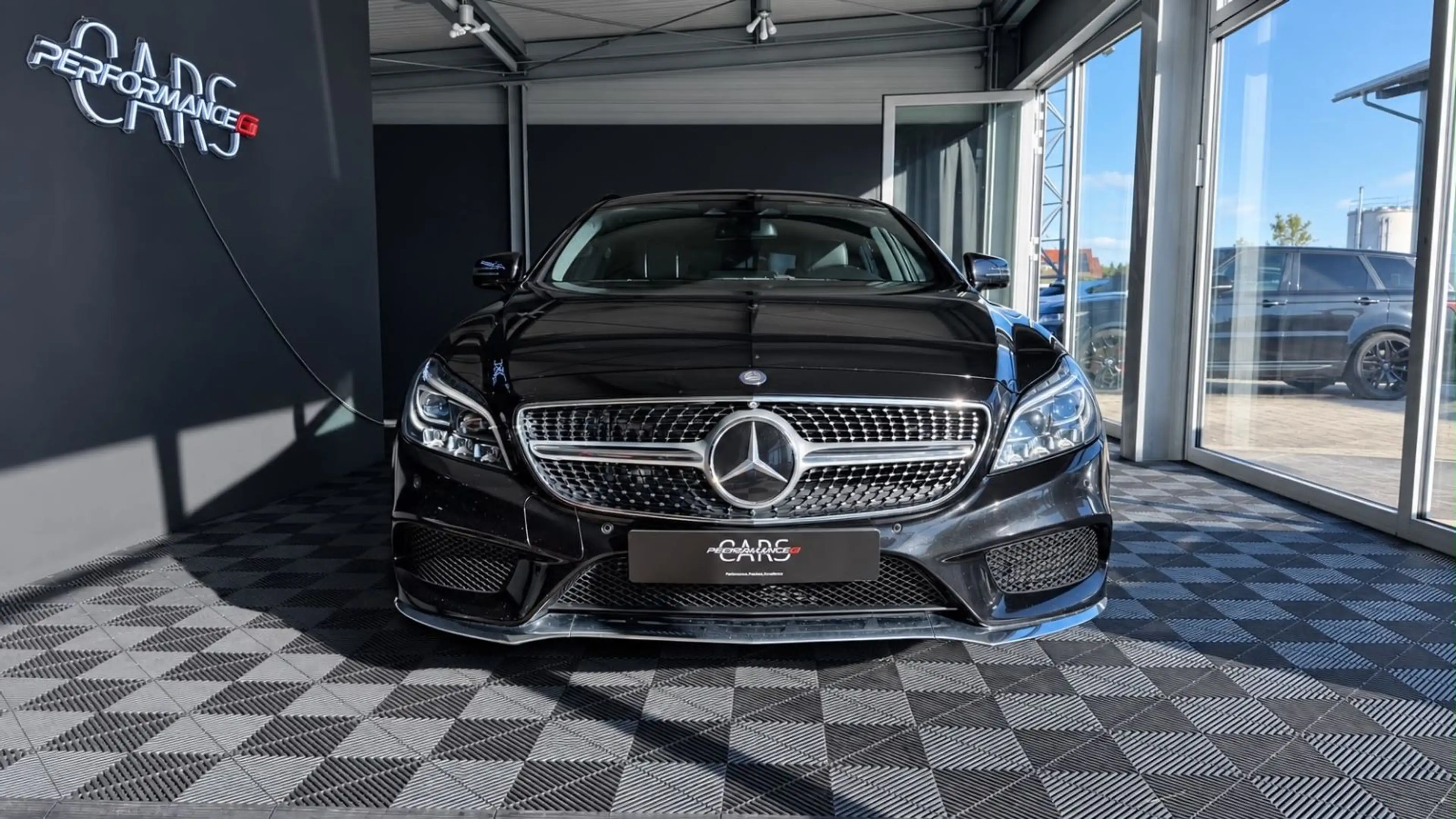 Mercedes-Benz CLS CLS 350 BlueTec / d 4Matic — photo 2