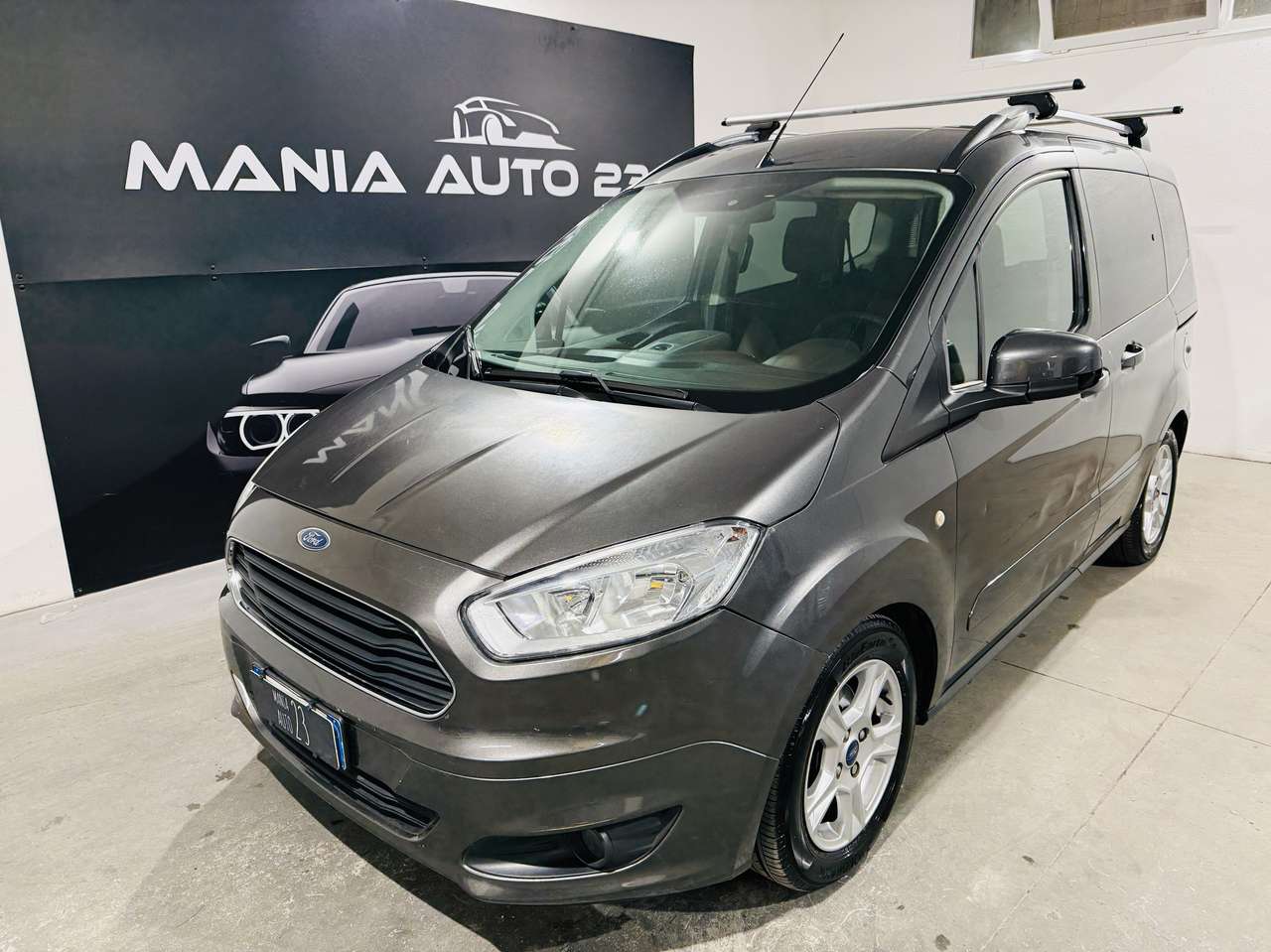 Ford Tourneo Courier 1.5 TDCI*75 CV*5 POSTI*EURO 6*NEOPATENTATI*