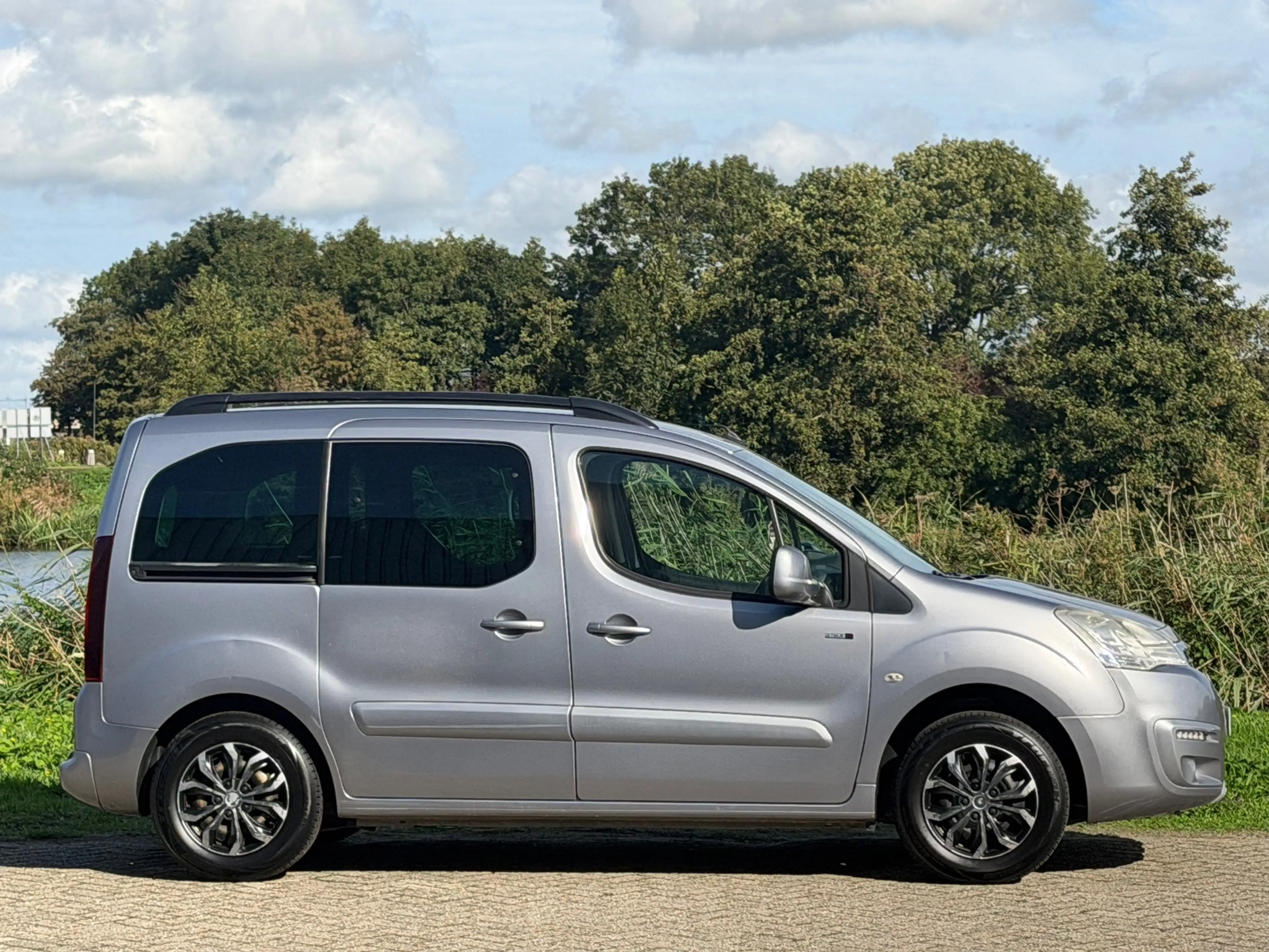 Peugeot Partner Tepee 1.2 PureTech Active- Gris Artense- Airco/Cru — photo 7