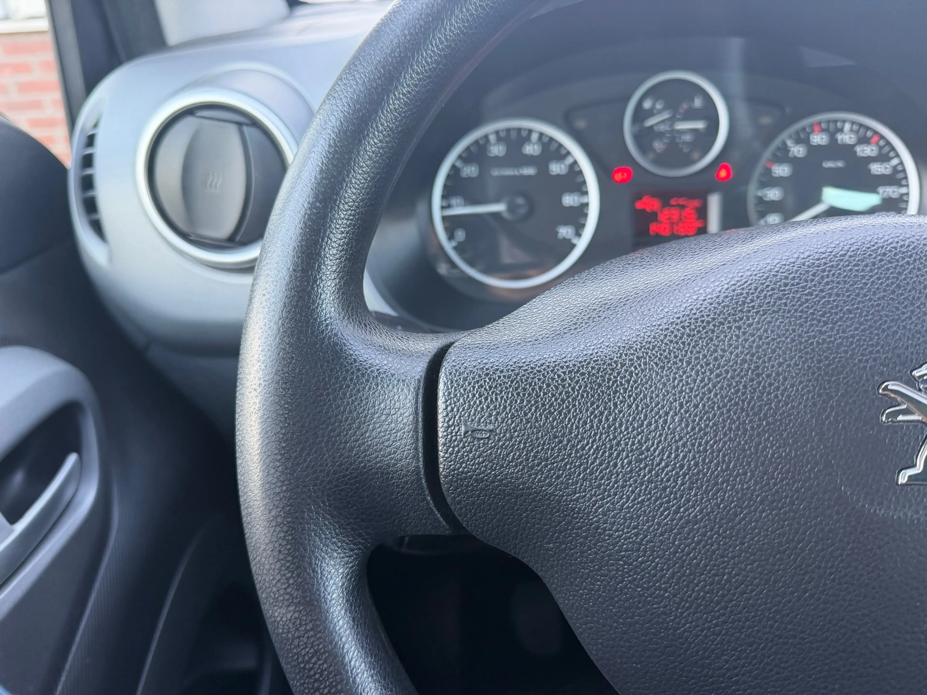 Peugeot Partner Tepee 1.2 PureTech Active- Gris Artense- Airco/Cru — photo 18