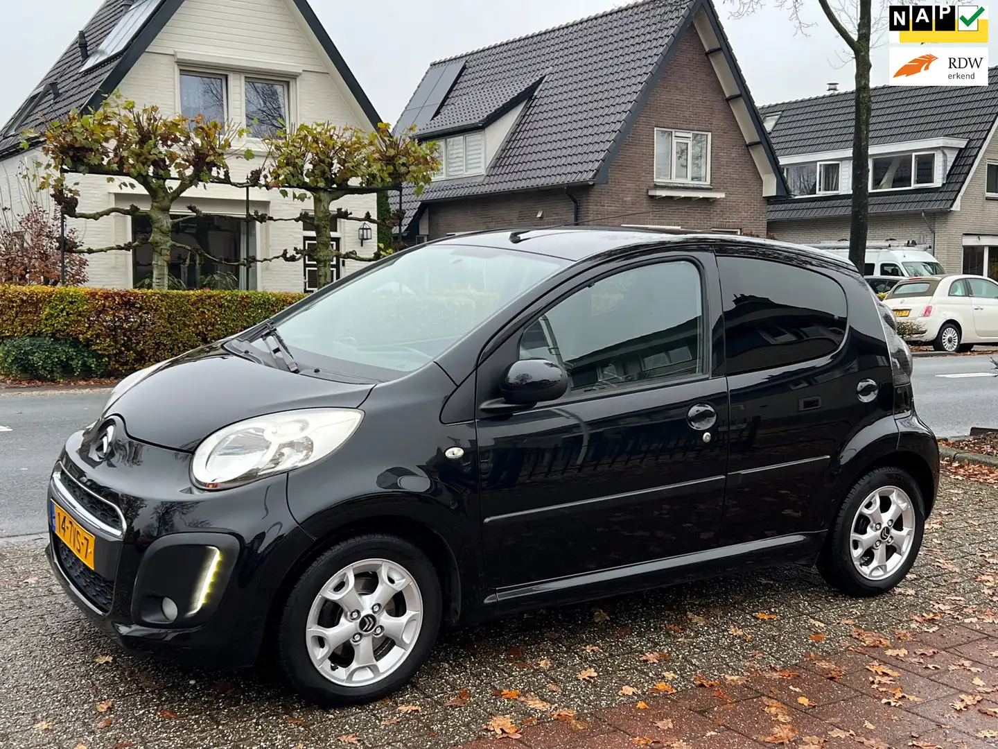 Citroen C1 1.0 Exclusive NL-AUTO-NAP Noir - 1