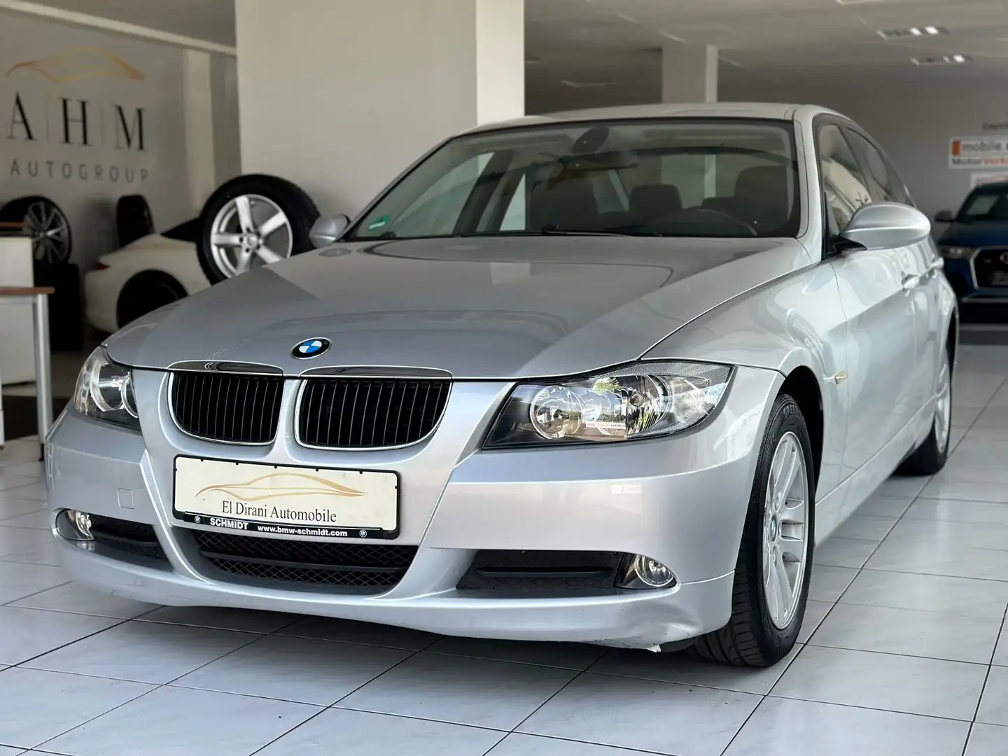 BMW 320 i Lim. 2.Hand/Temp./Sitzhz/Klimaaut/PDC/ Silber - 1