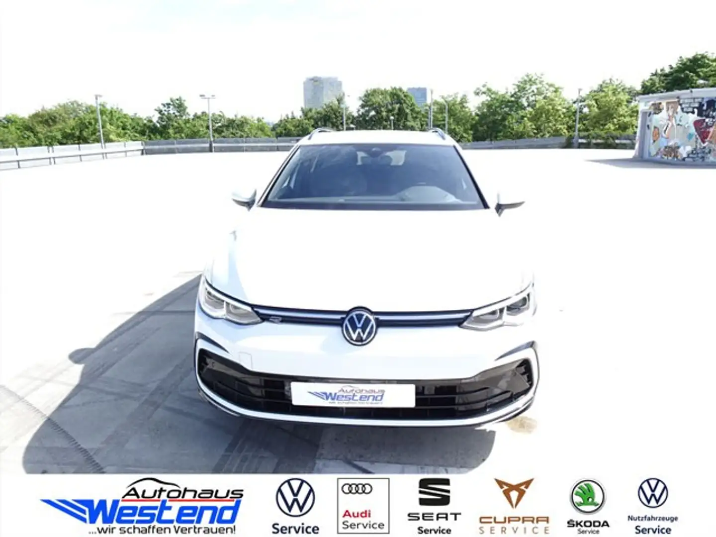 Volkswagen Golf Variant R line 1.5l eTSI 110kW DSG AHK LED Navi Klima Weiß - 1