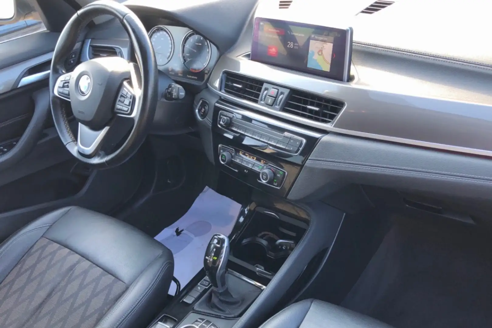 BMW X1 sDrive 18i Beige - 2