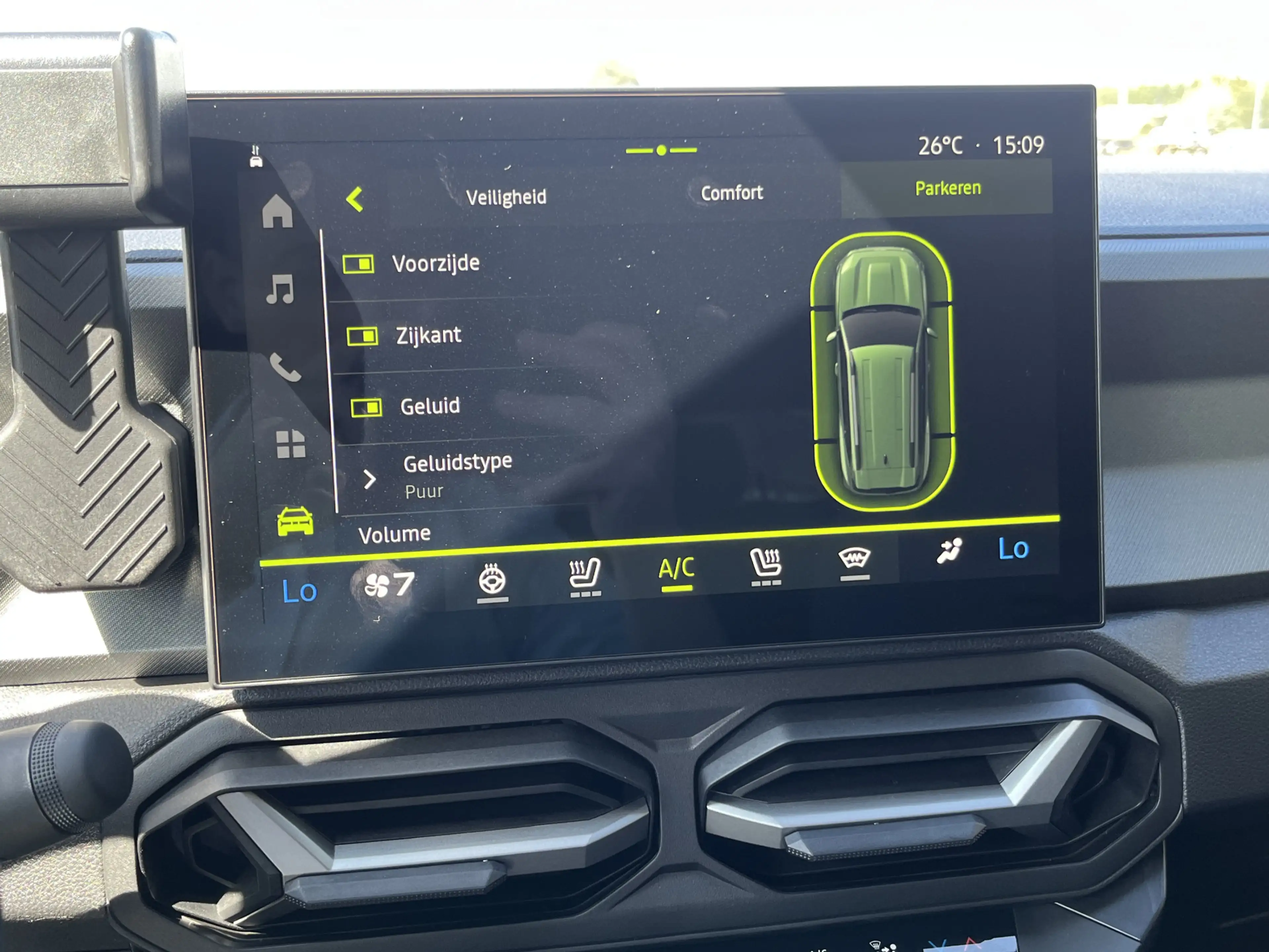 Dacia Bigster 1.8 Hybrid 156PK Journey / 360 Camera / Pack winte — photo 20