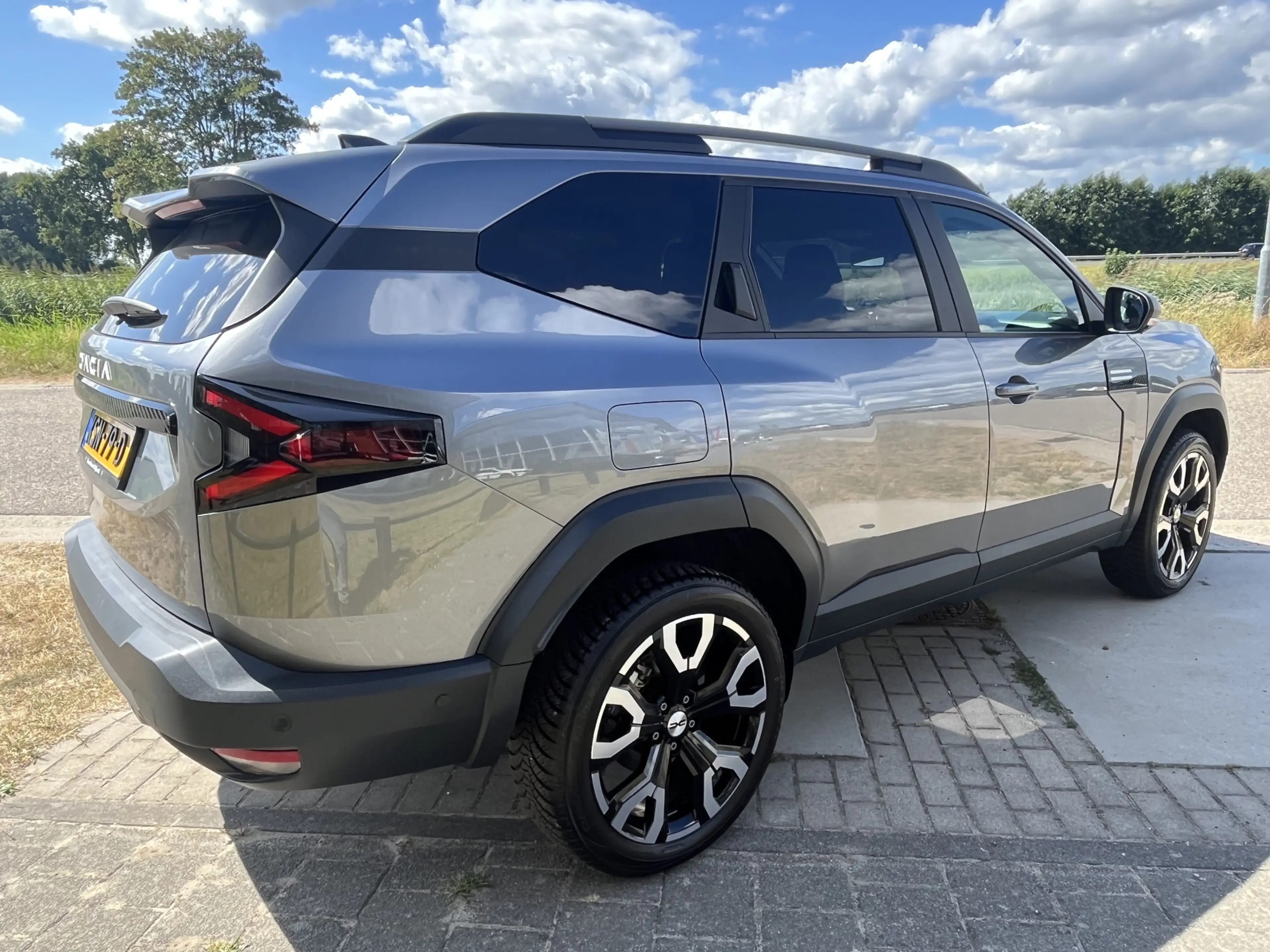 Dacia Bigster 1.8 Hybrid 156PK Journey / 360 Camera / Pack winte — photo 6