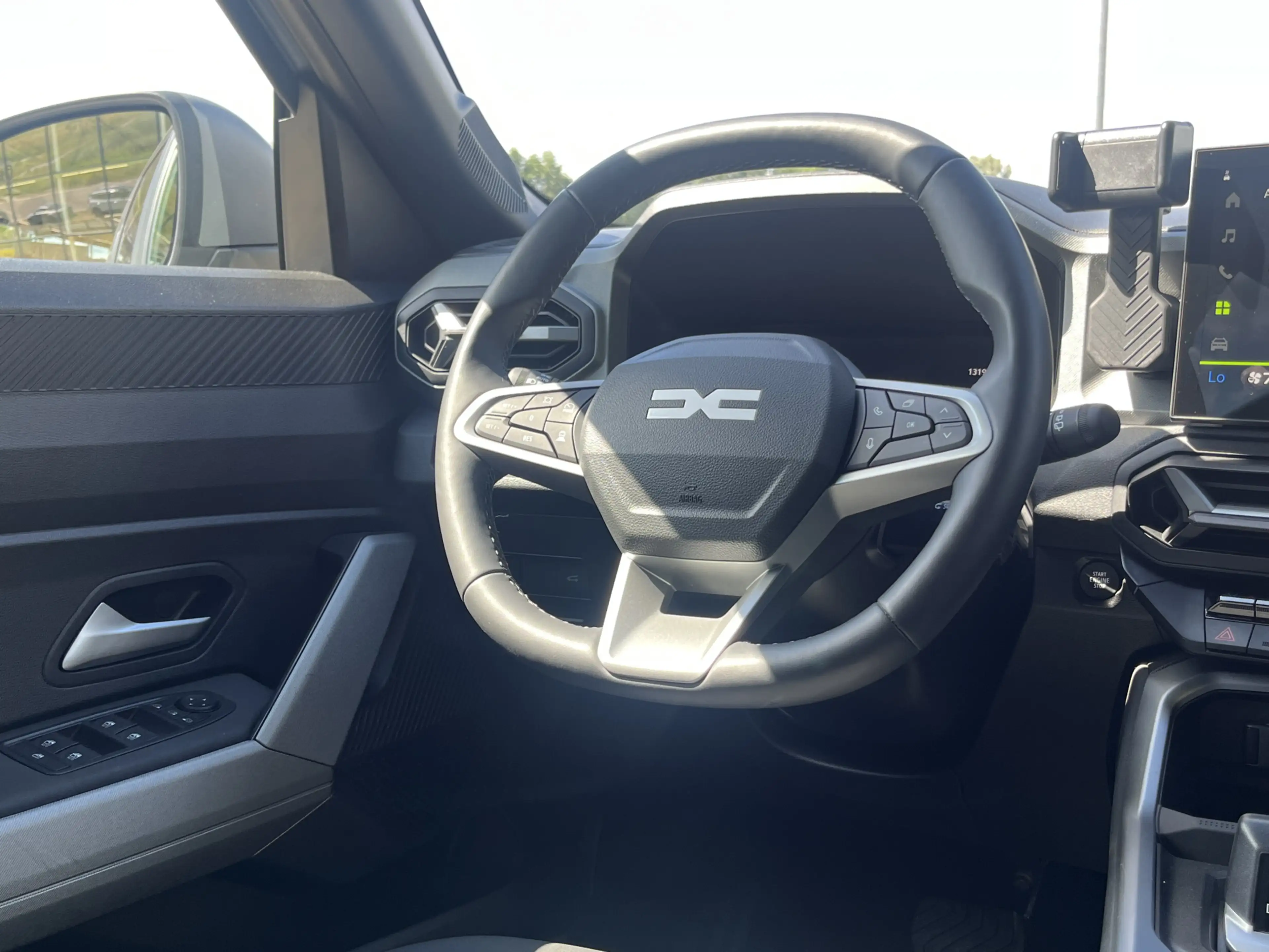 Dacia Bigster 1.8 Hybrid 156PK Journey / 360 Camera / Pack winte — photo 15