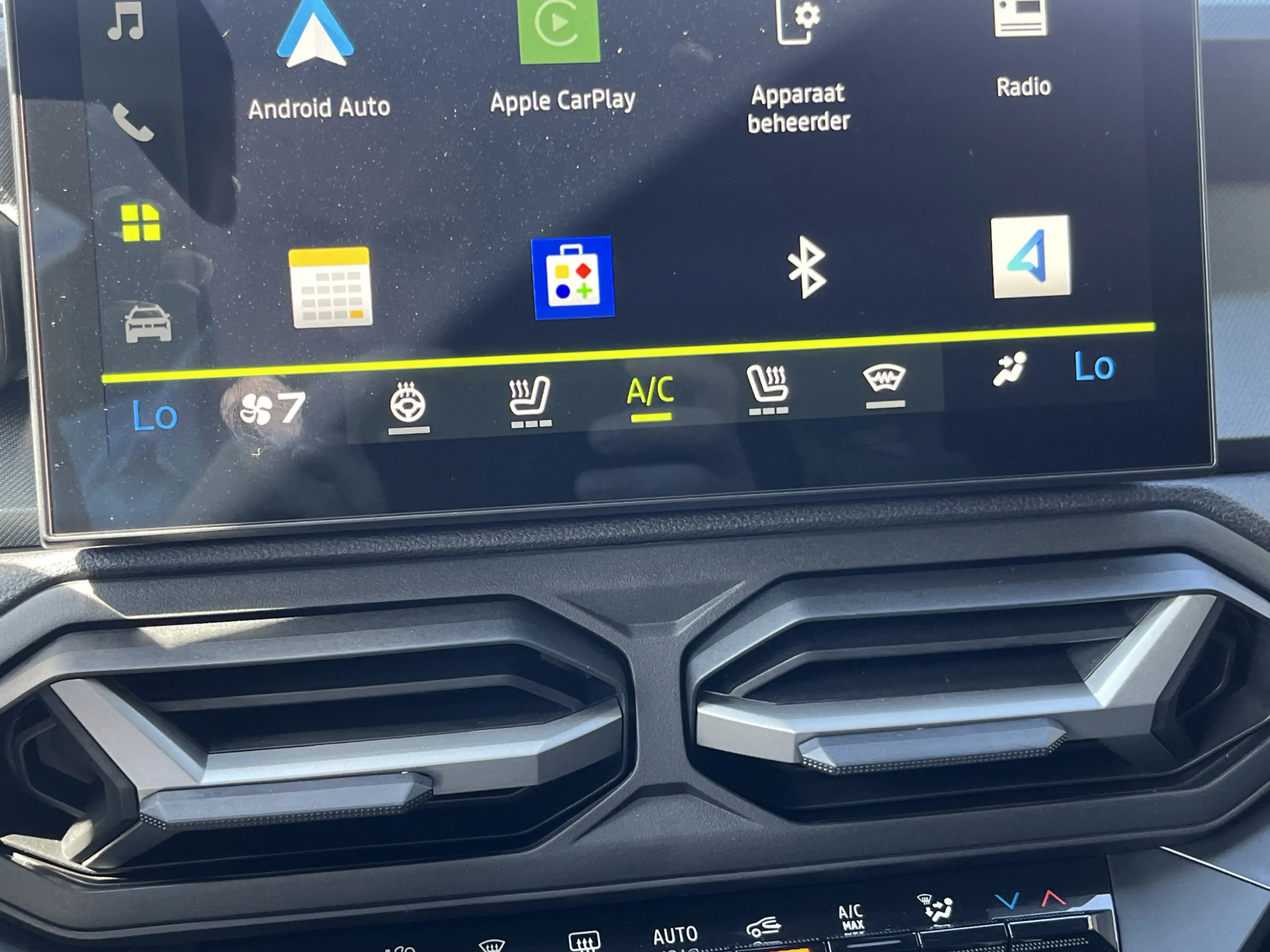 Dacia Bigster 1.8 Hybrid 156PK Journey / 360 Camera / Pack winte — photo 21