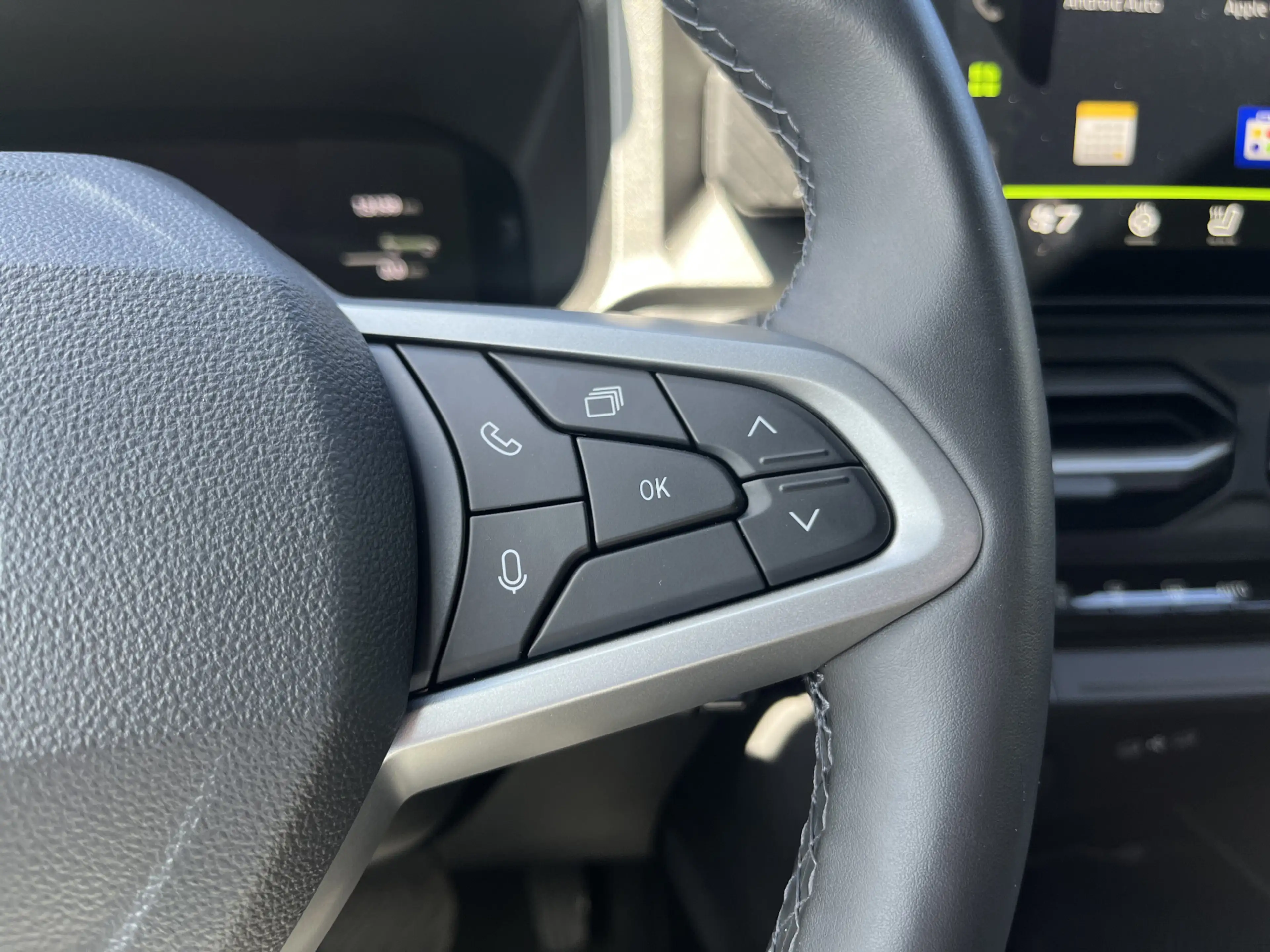Dacia Bigster 1.8 Hybrid 156PK Journey / 360 Camera / Pack winte — photo 26