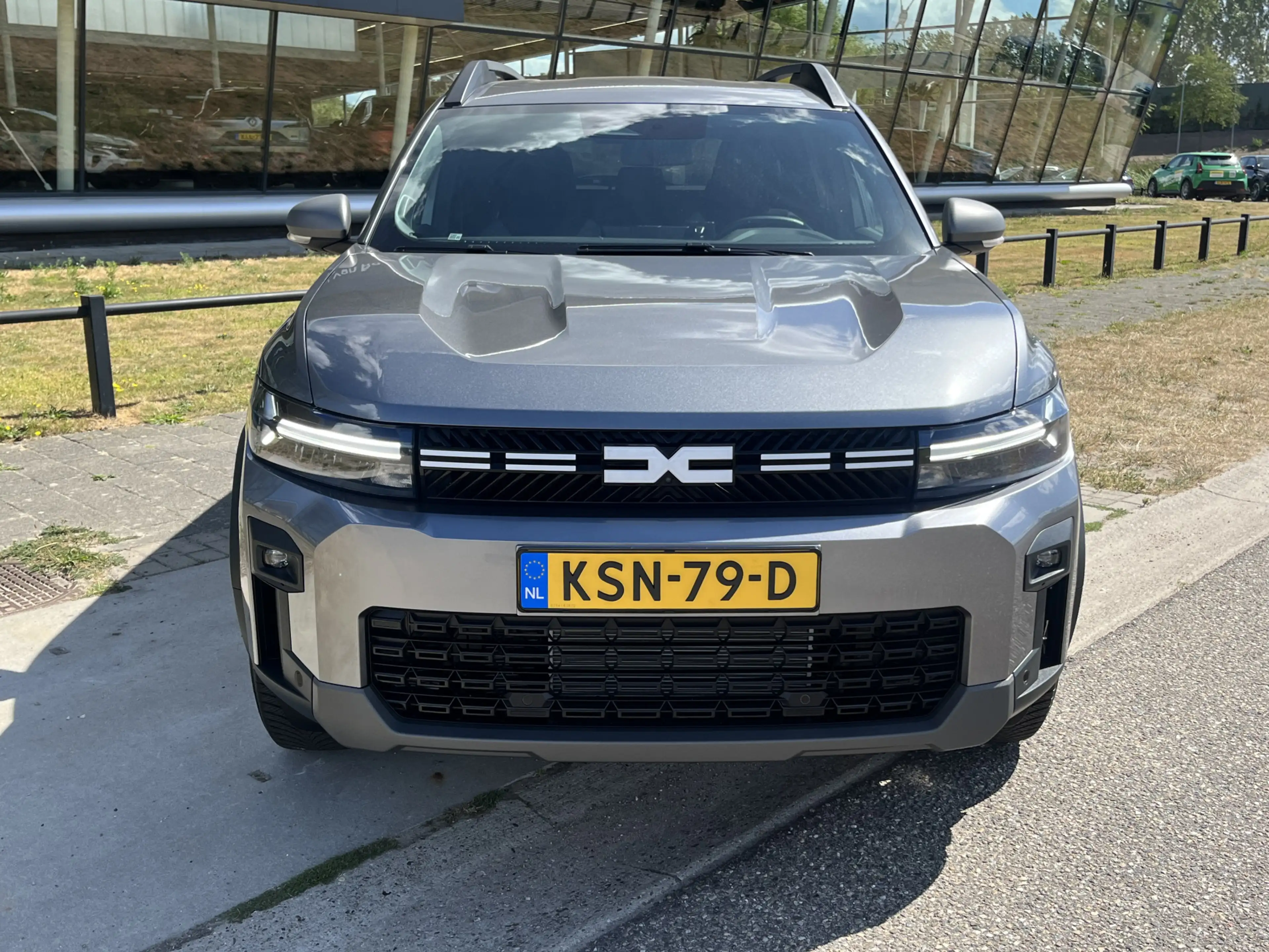 Dacia Bigster 1.8 Hybrid 156PK Journey / 360 Camera / Pack winte — photo 9
