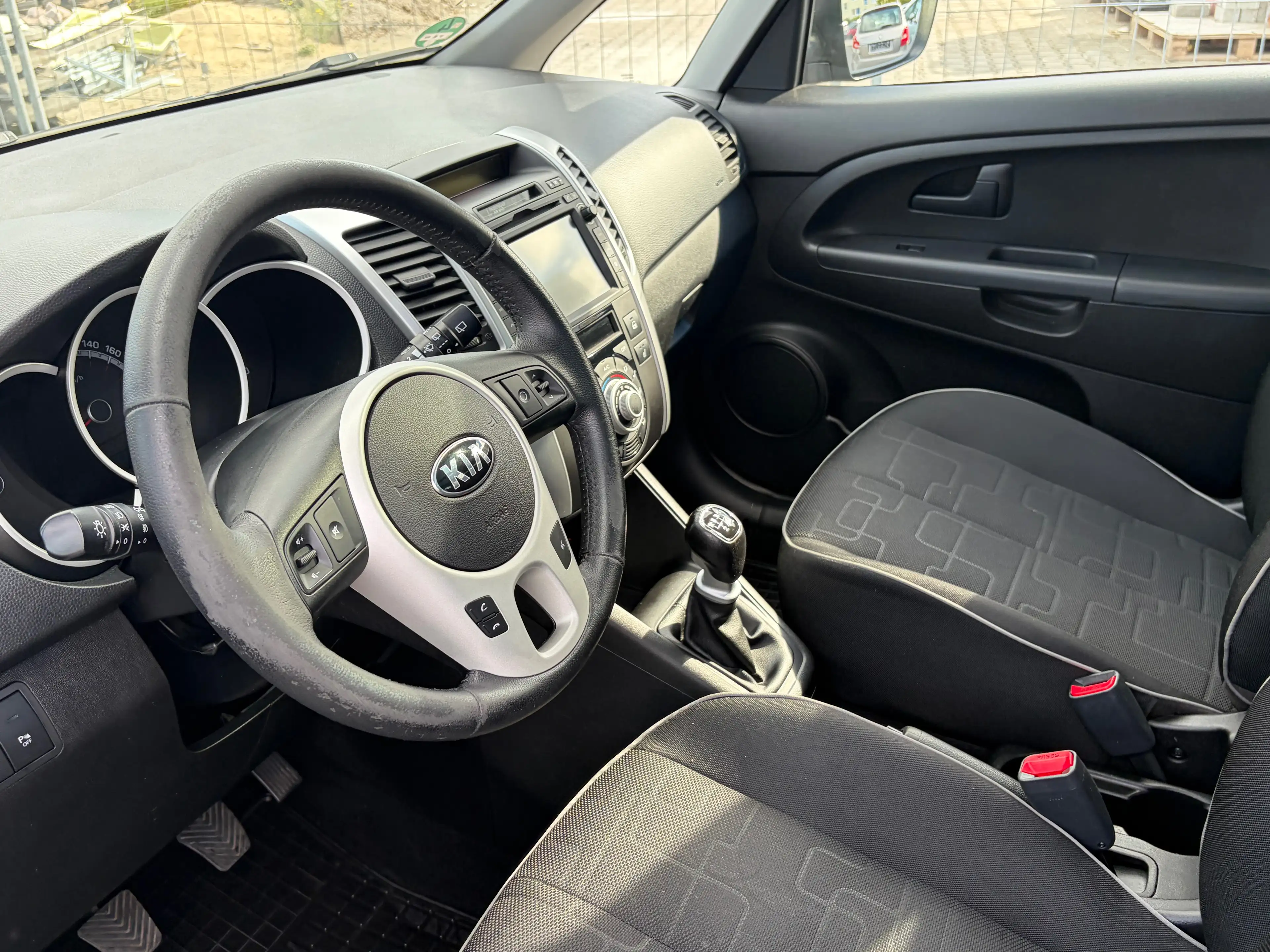Kia Venga FIFA*Kamera*SHZ*Navi*Schiebe-Dach*Pano*BT*USB*AUX — photo 15
