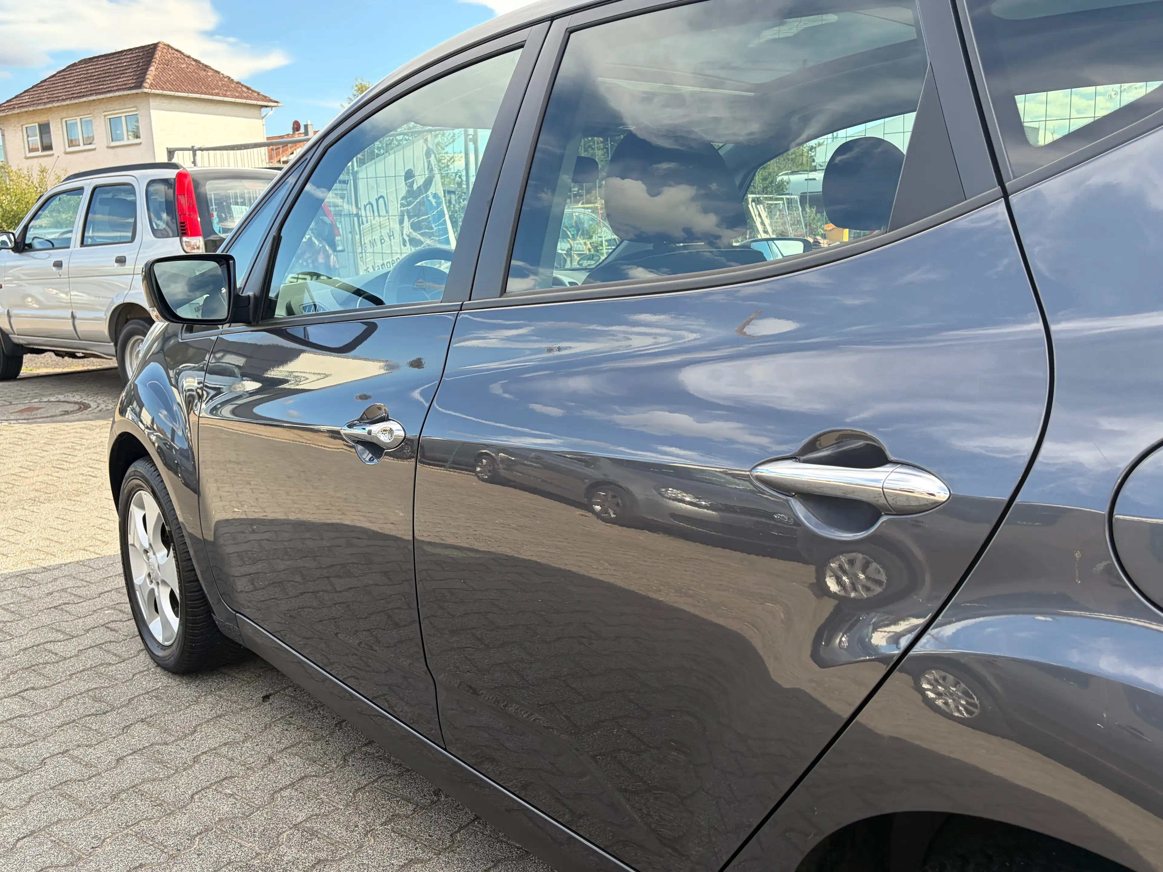 Kia Venga FIFA*Kamera*SHZ*Navi*Schiebe-Dach*Pano*BT*USB*AUX — photo 4