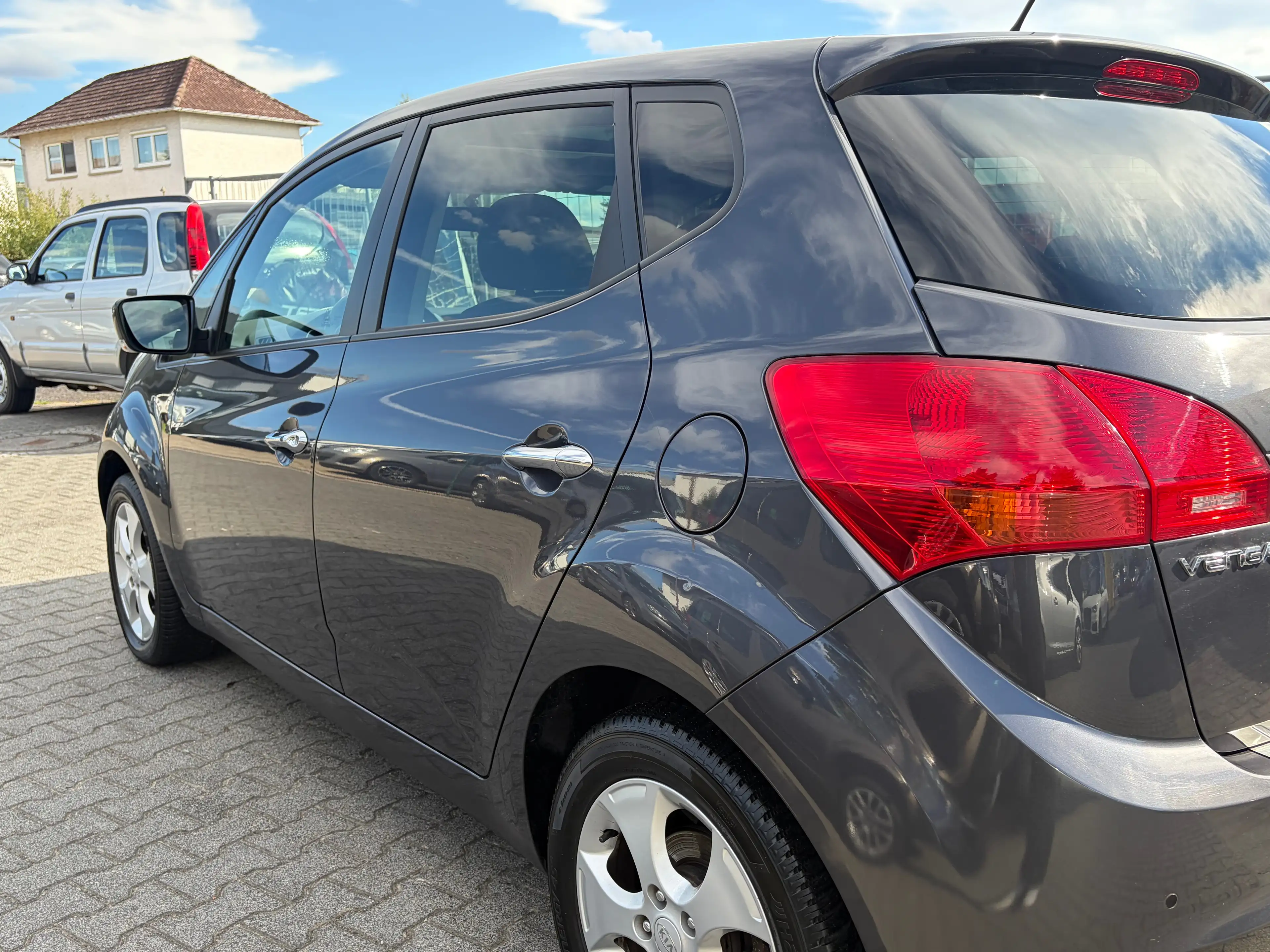 Kia Venga FIFA*Kamera*SHZ*Navi*Schiebe-Dach*Pano*BT*USB*AUX — photo 5