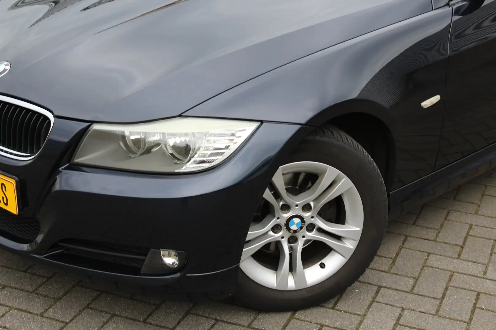 BMW 318 i High Executive Blu/Azzurro - 2