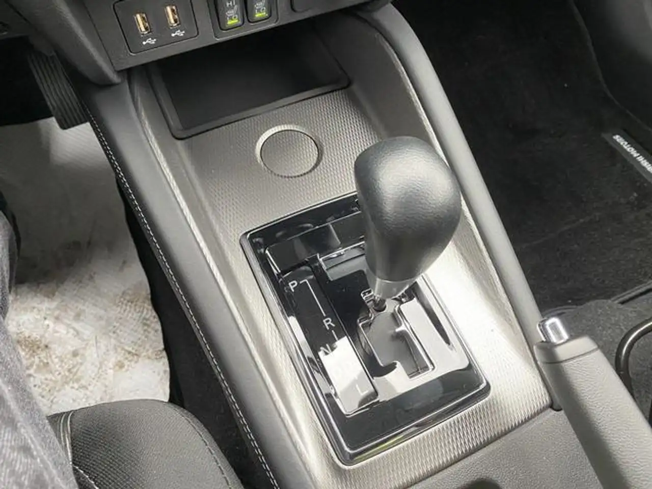 Mitsubishi RVR снимка Mitsubishi RVR