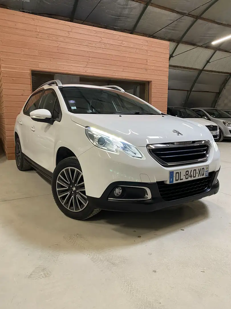 Peugeot 2008 1.2 VTi 82ch BVM5 Active - 2