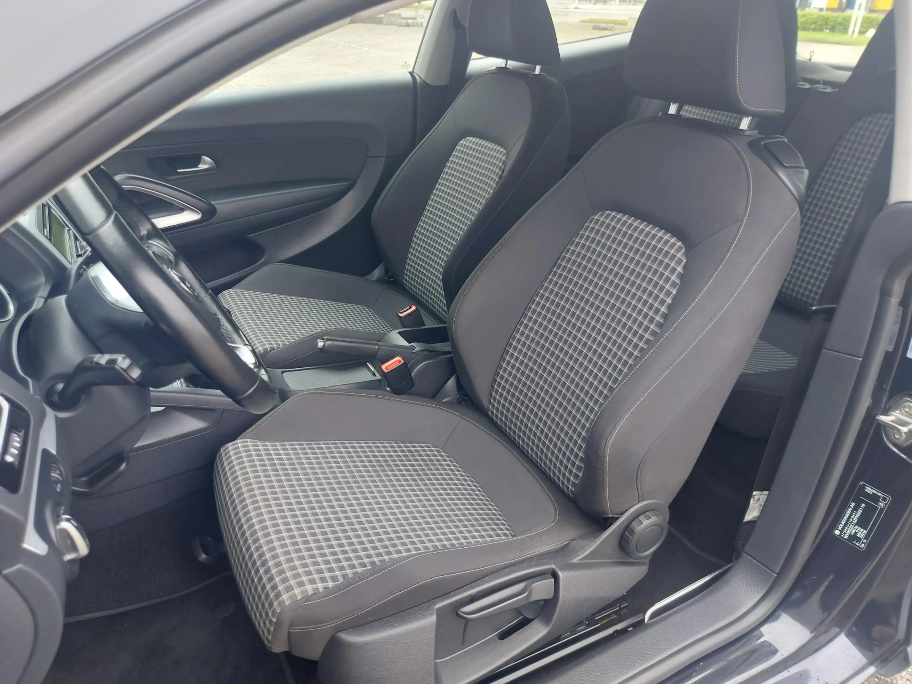 Volkswagen Scirocco 1.4 TSI airco,cruise,stoelverwarming,parkeersensor — photo 10