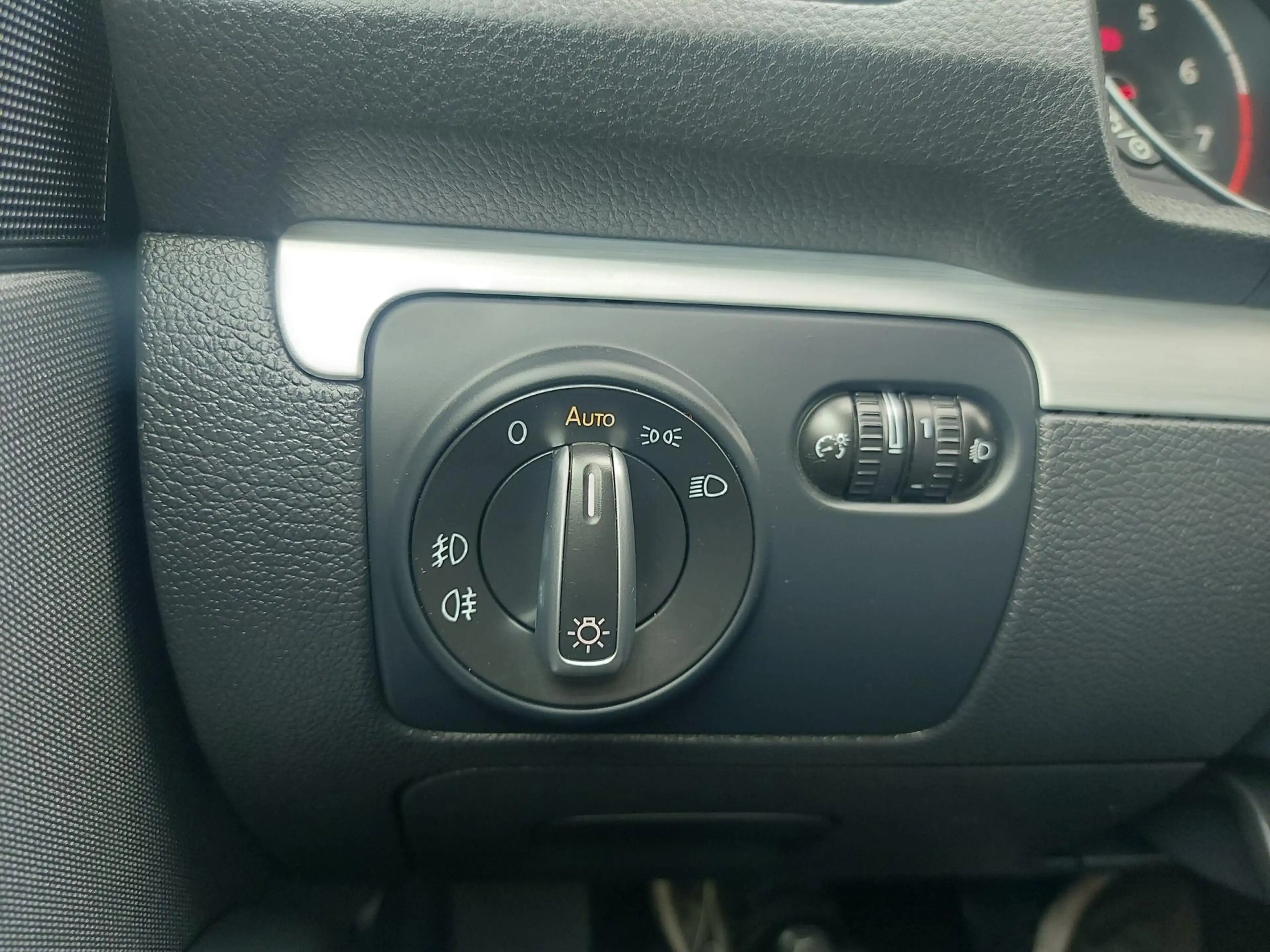 Volkswagen Scirocco 1.4 TSI airco,cruise,stoelverwarming,parkeersensor — photo 18