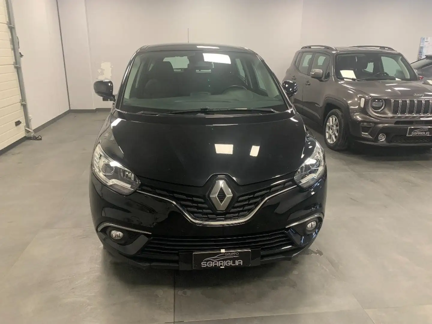 Renault Grand Scenic 1.7 dCi 7 POSTI Intens Zwart - 2