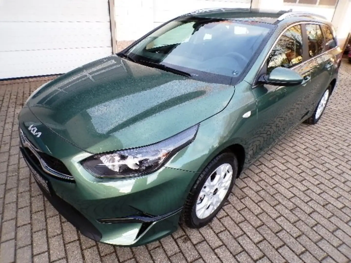 Kia Ceed SW / cee'd SW VISION Alus, Navi, Sitz-u.Lenkradheiz., Kamera Grün - 1
