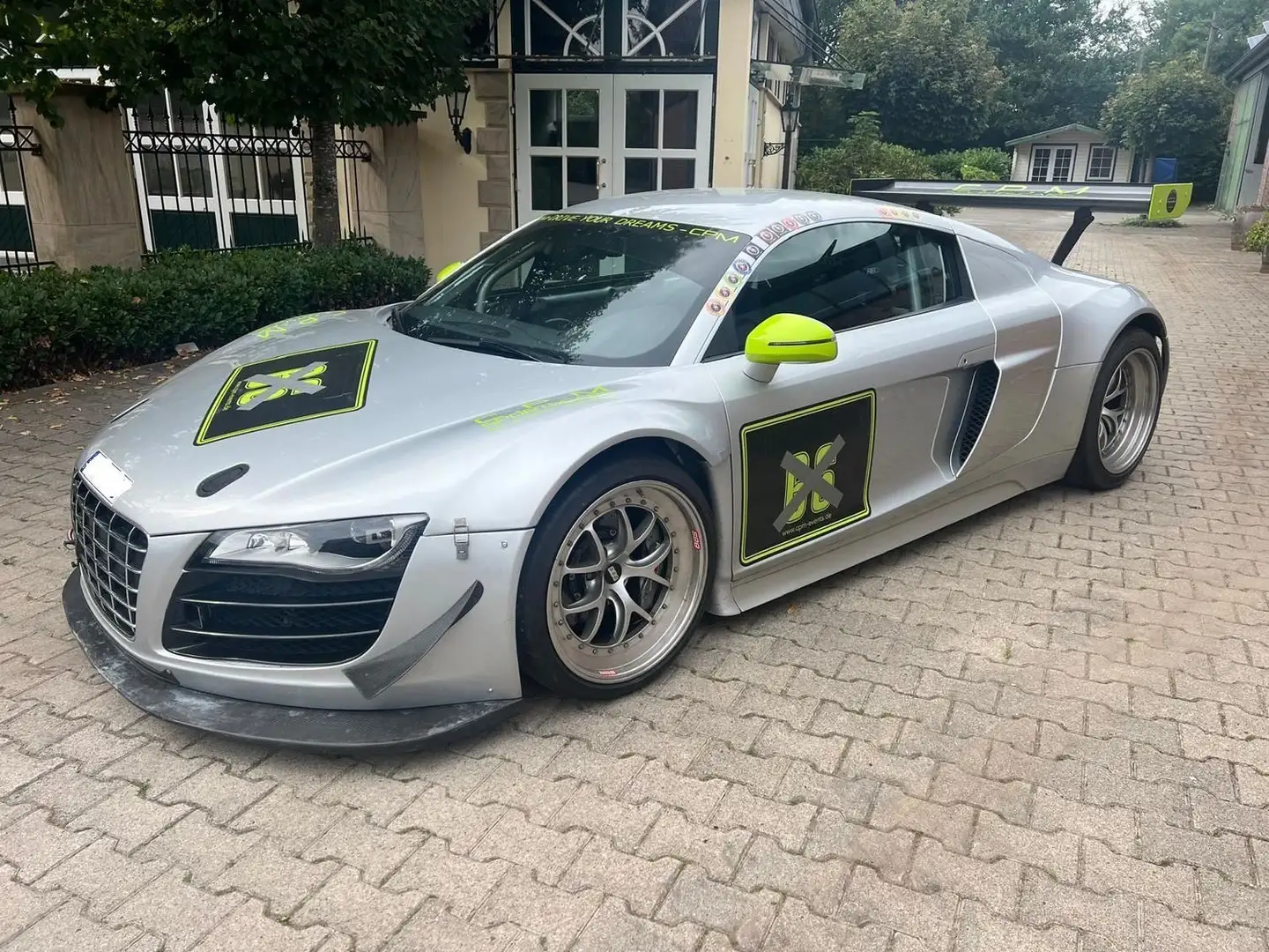 Audi R8 komplettumbau auf R8 Clubsport Rennwagen Срібний - 1