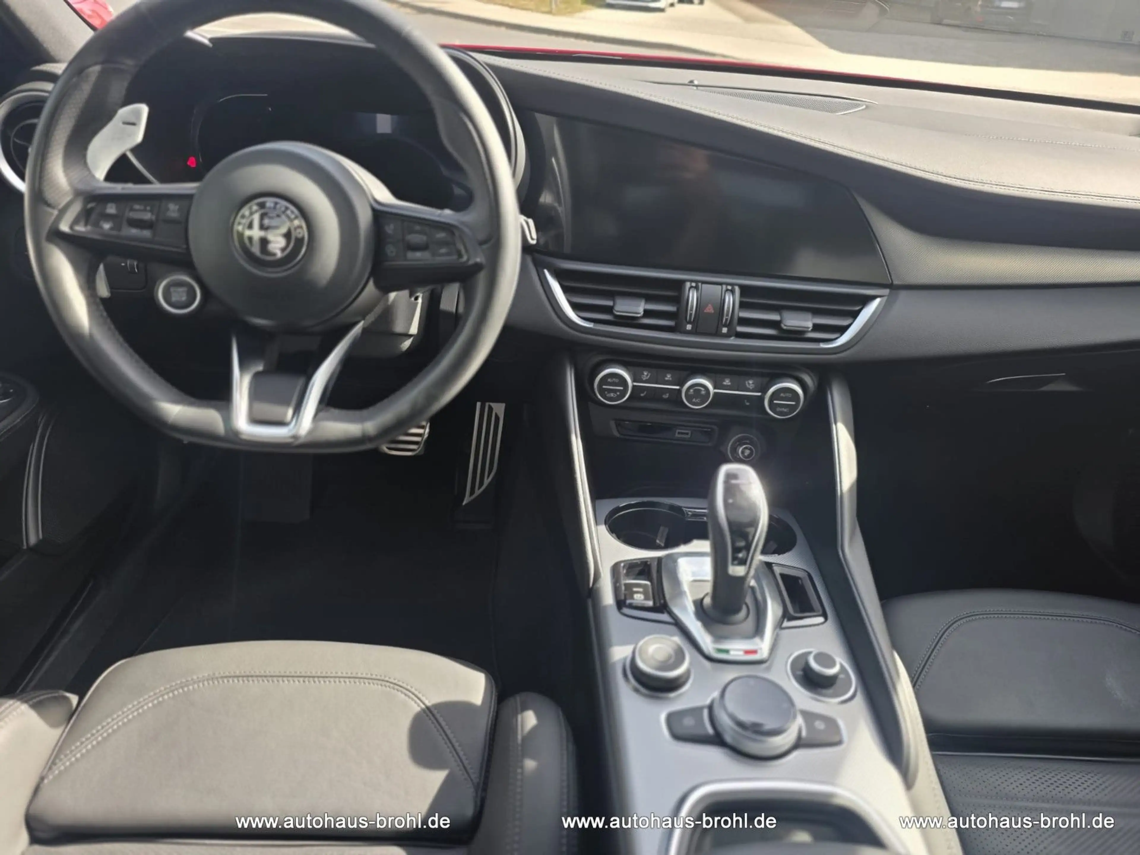 Alfa Romeo Giulia Veloce Q4 280PS — photo 9