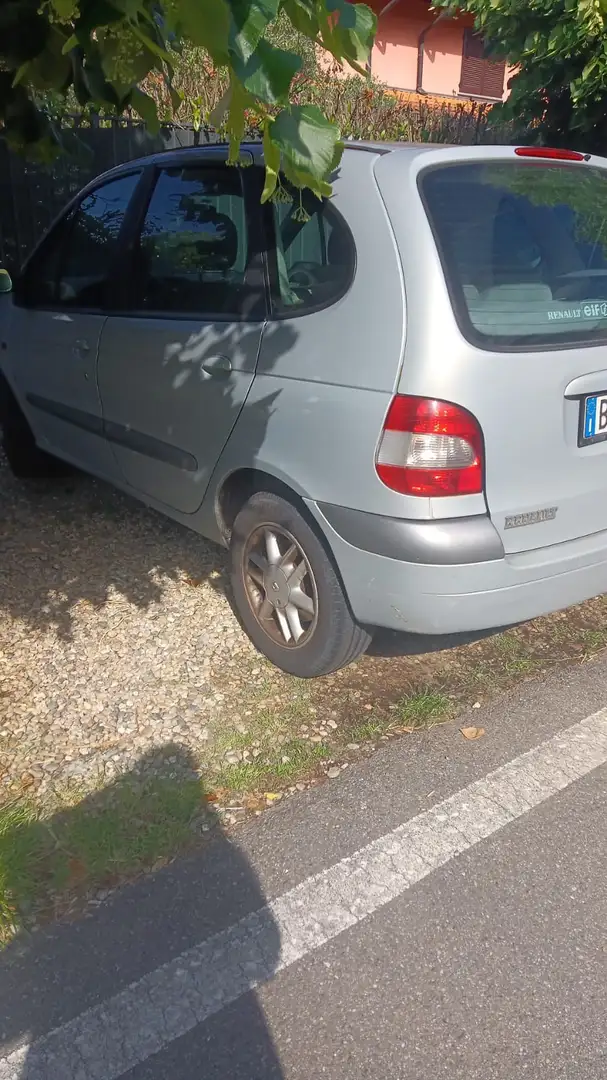 Renault Scenic 1.6 16v Dynamique - 2