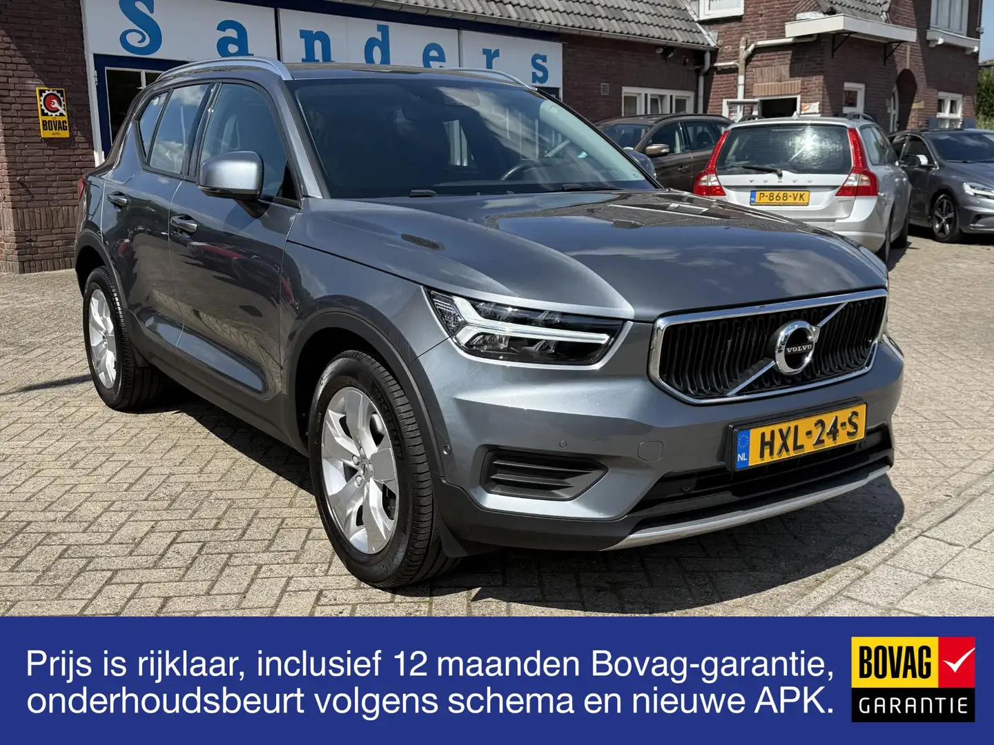 Volvo XC40 2.0 T4 AWD Momentum Intellisafe Pro Grigio - 1