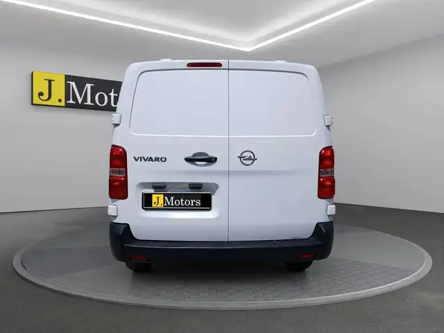 Opel Vivaro view 4