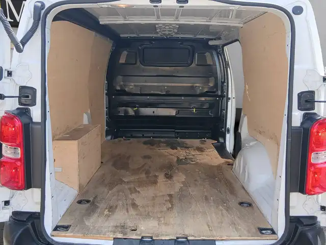 Opel Vivaro view 14