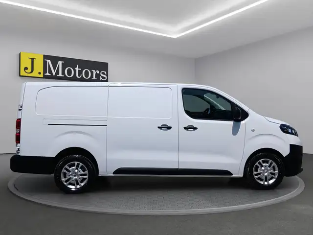 Opel Vivaro view 6
