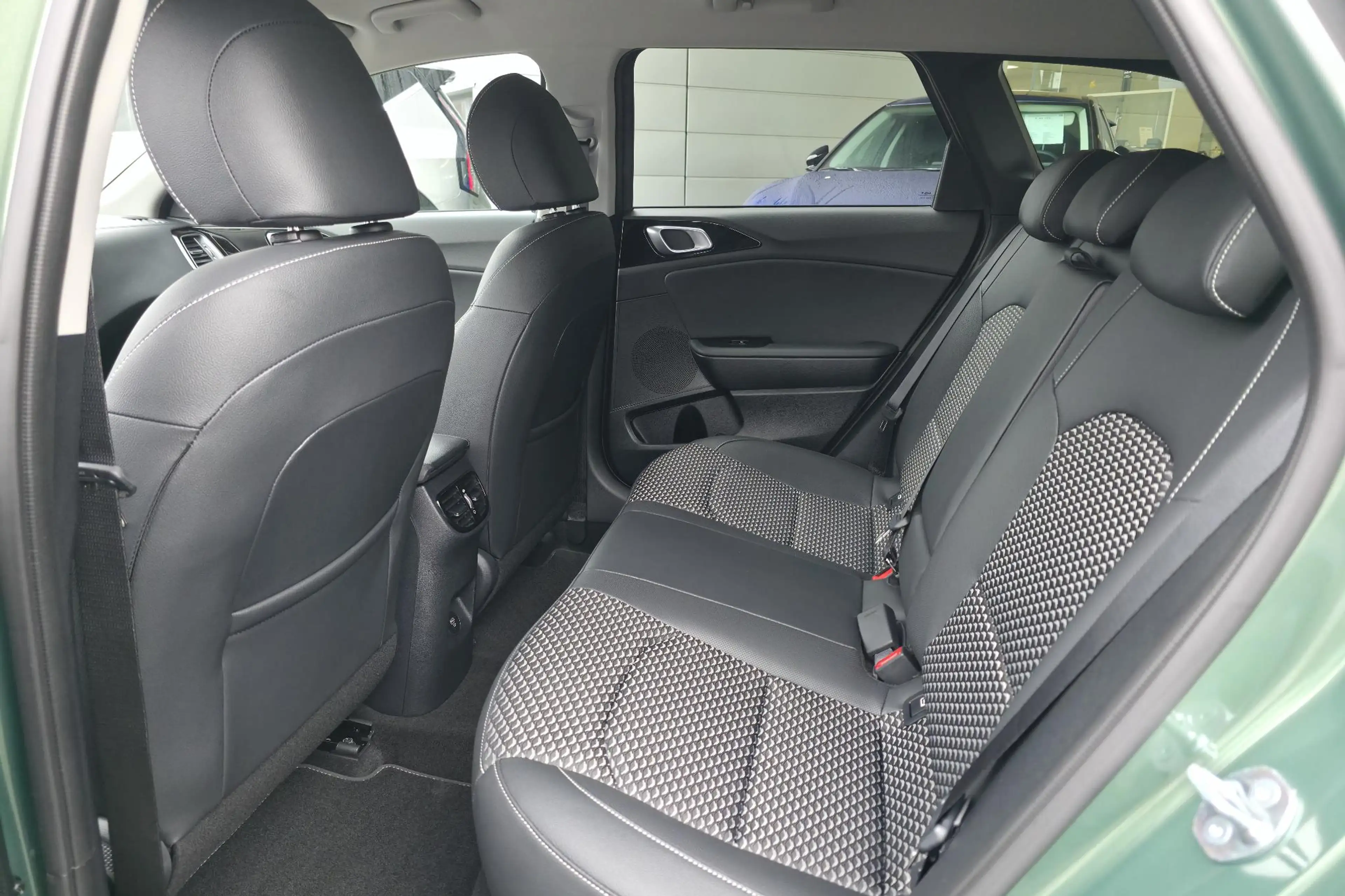 Kia Ceed SW / cee'd SW Sportswagon 1.0 T-GDi DynamicPlusLine | Nieuw | St — photo 6